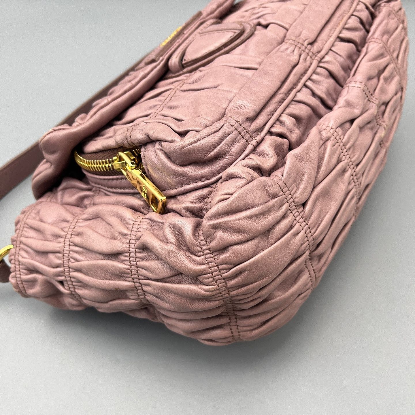 Prada Prada Ruched Leather Handle Bag Size ONE SIZE - 18 Thumbnail