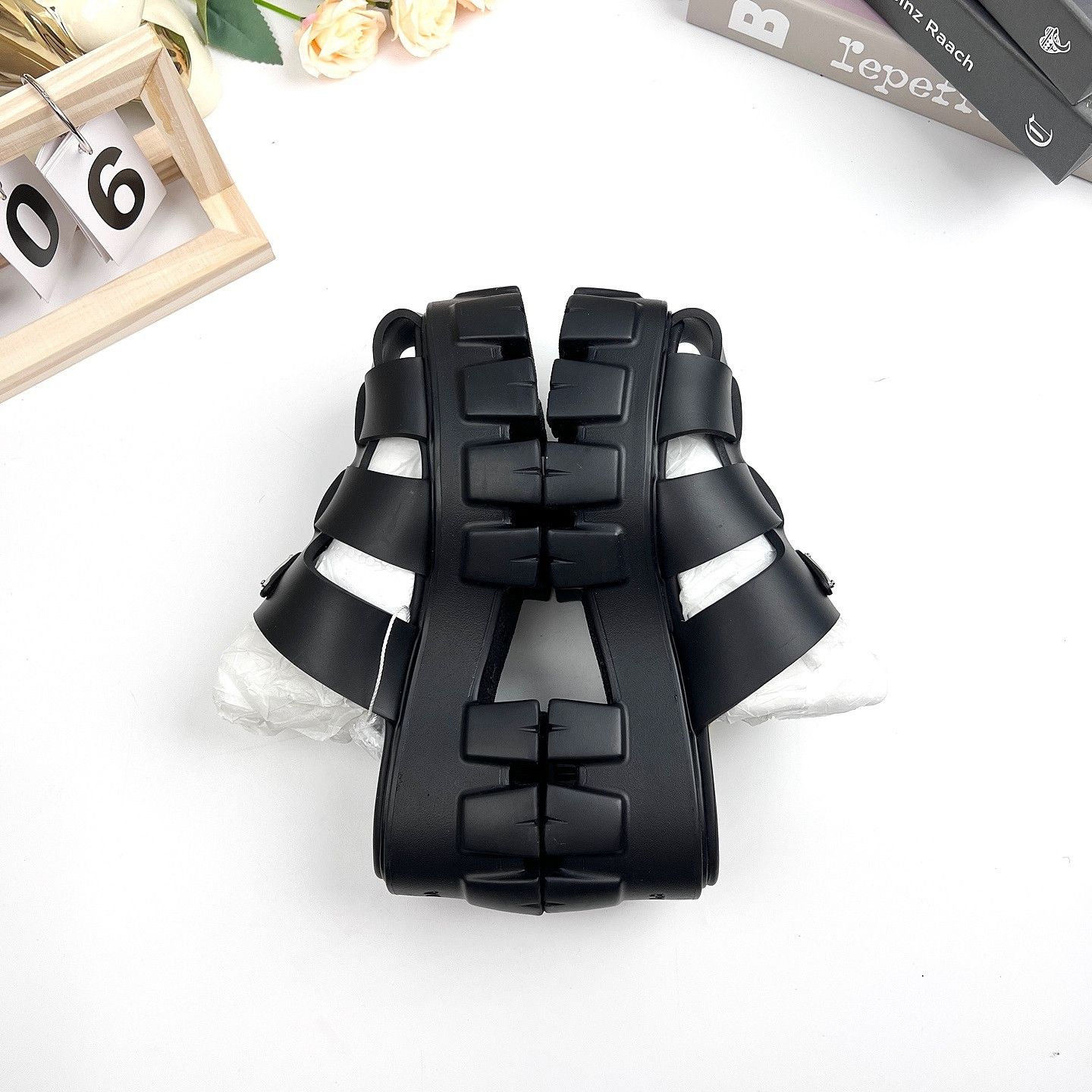 Prada Prada Monolith Sandals Size 35 Size US 5 / IT 35 - 7 Thumbnail