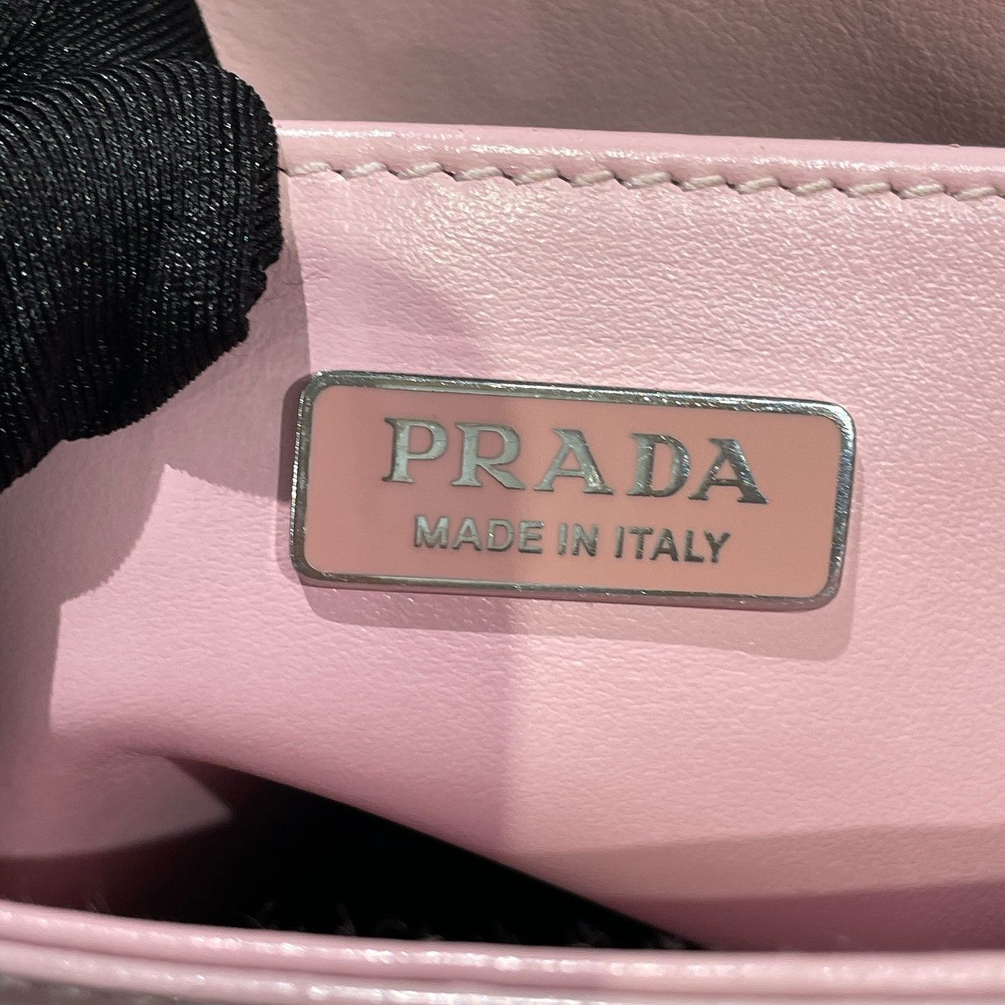 Prada Prada Pink Patent Leather Small Tote Bag Size ONE SIZE - 19 Thumbnail