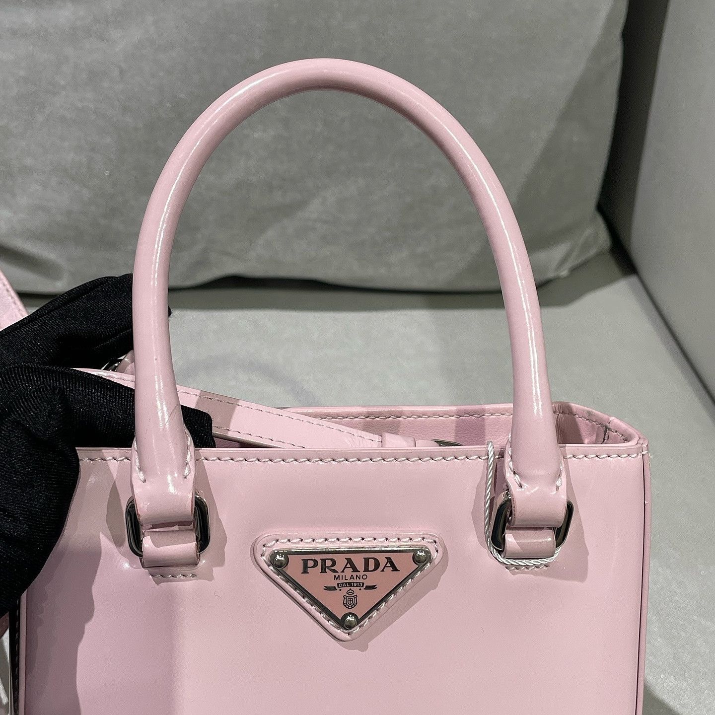 Prada Prada Pink Patent Leather Small Tote Bag Size ONE SIZE - 17 Thumbnail