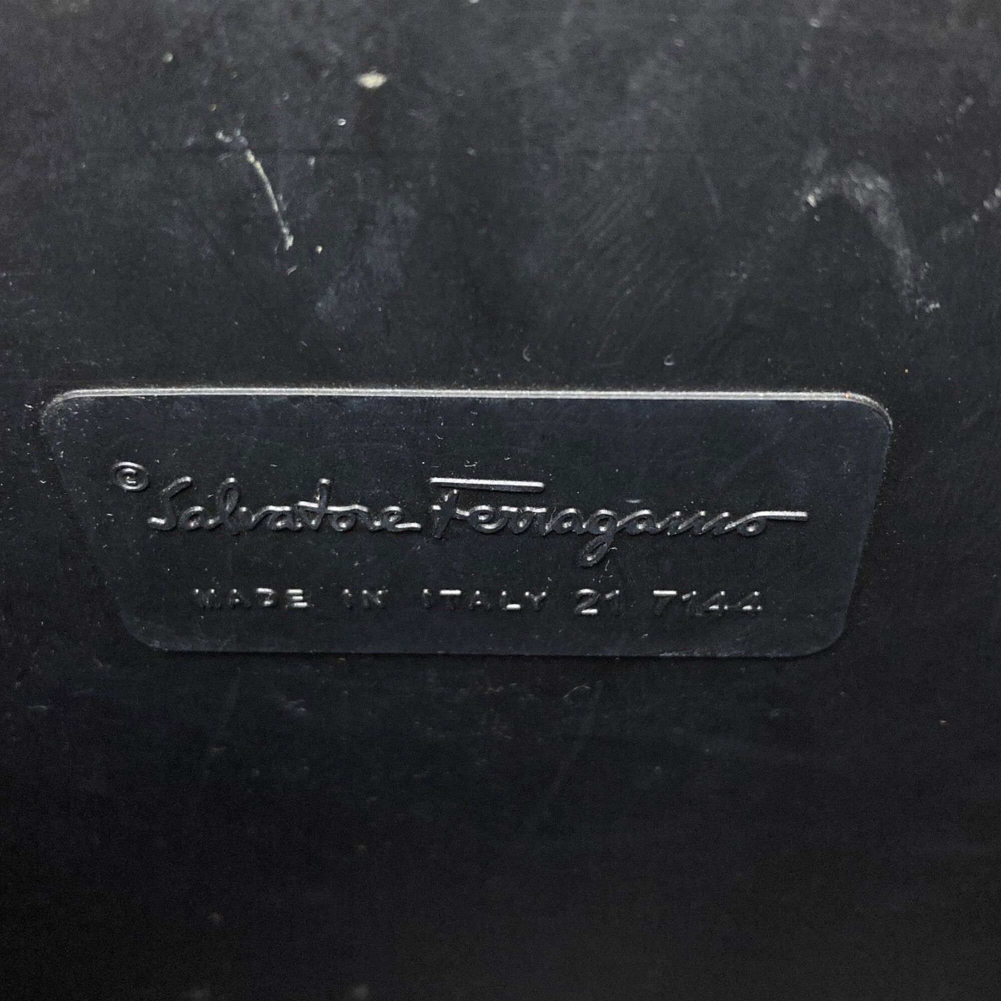 Salvatore Ferragamo Salvatore Ferragamo Gancini Handbag, Rubber, Women's Size ONE SIZE - 6 Thumbnail