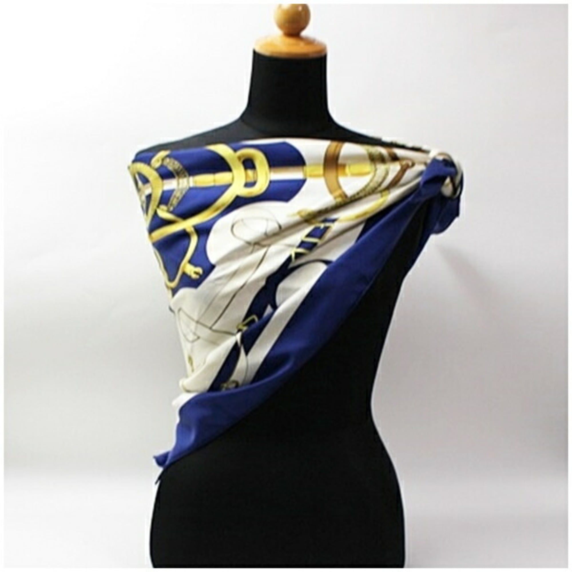 Hermes Hermes Silk Scarf Muffler Carre 90 EPERON D'OR (Golden Spur) HERMES Women's Size ONE SIZE - 3 Thumbnail