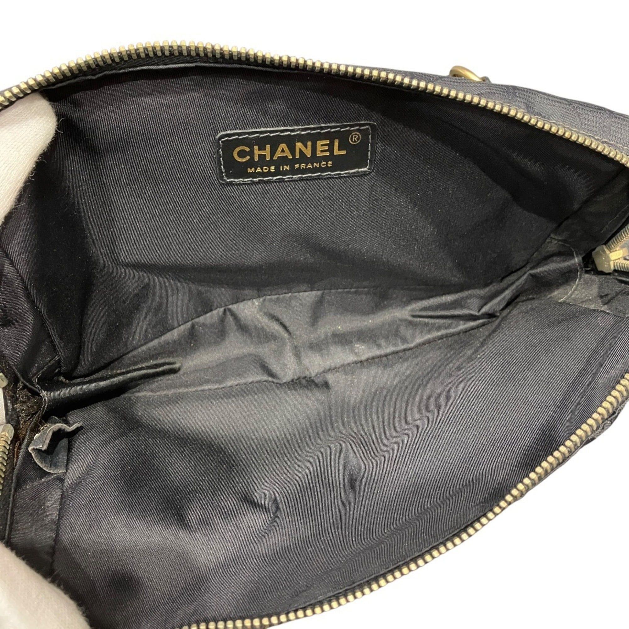 Chanel Chanel waist bag, nylon and leather Size ONE SIZE - 6 Thumbnail