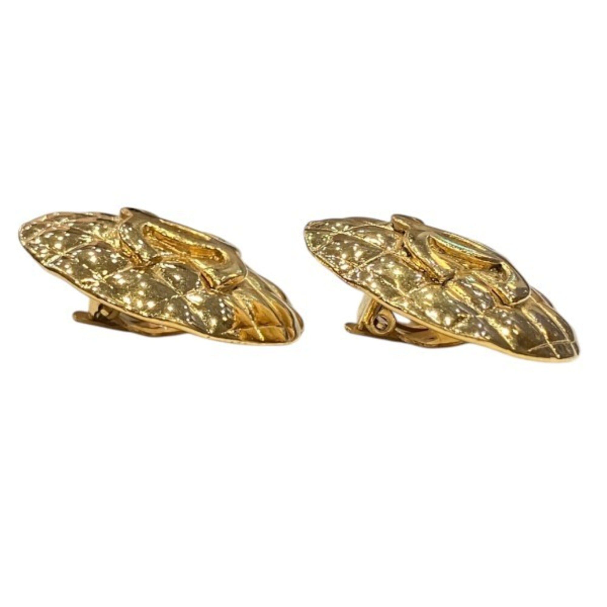 Chanel Chanel Matelassé Coco Mark Gold 23 Vintage Brand Accessories Earrings for Women Size ONE SIZE - 2 Thumbnail