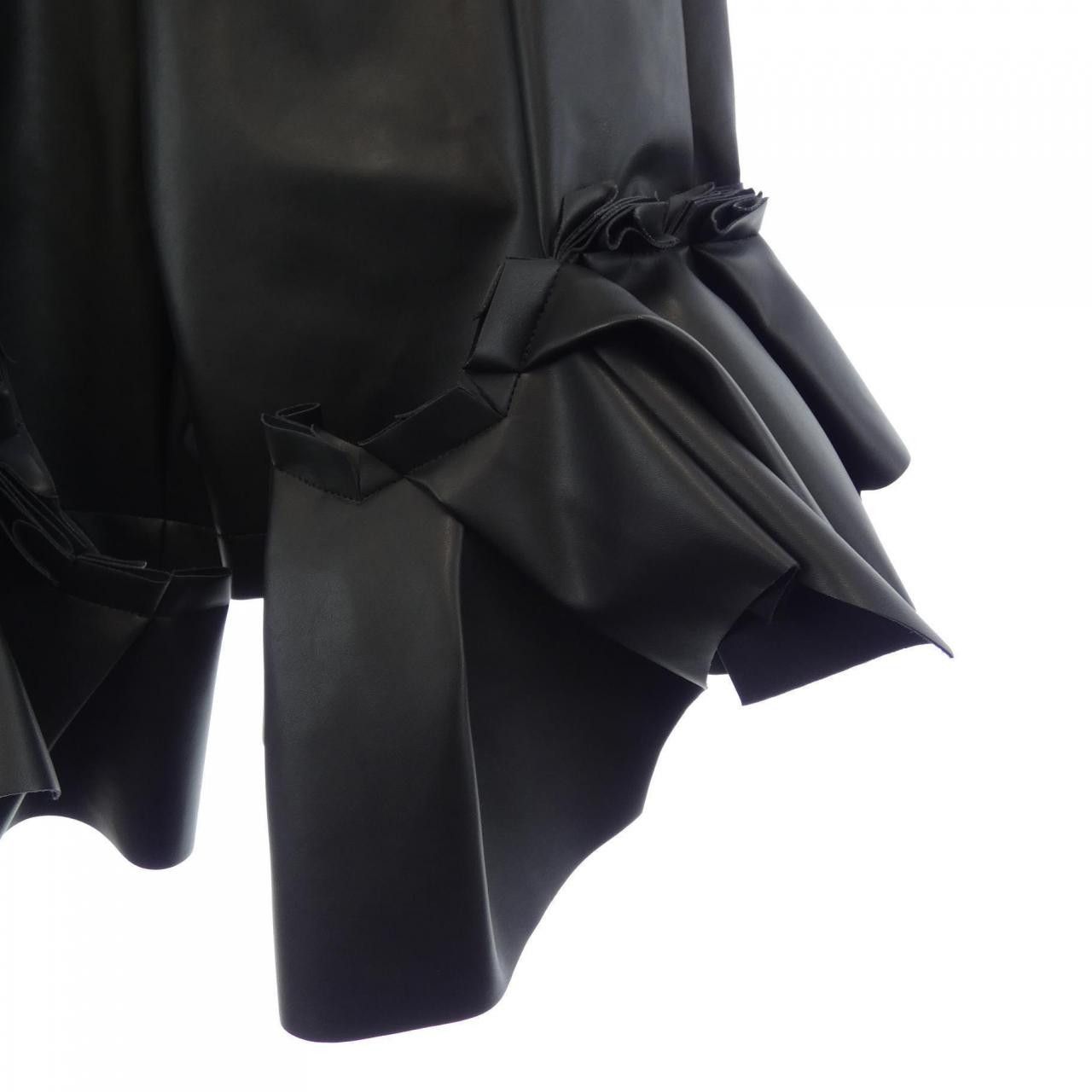 Comme des Garcons Comme des Garcons COMME des GARCONS Shorts Textile Shorts GN-P006 DUTY FREE for USA Size ONE SIZE - 6 Thumbnail