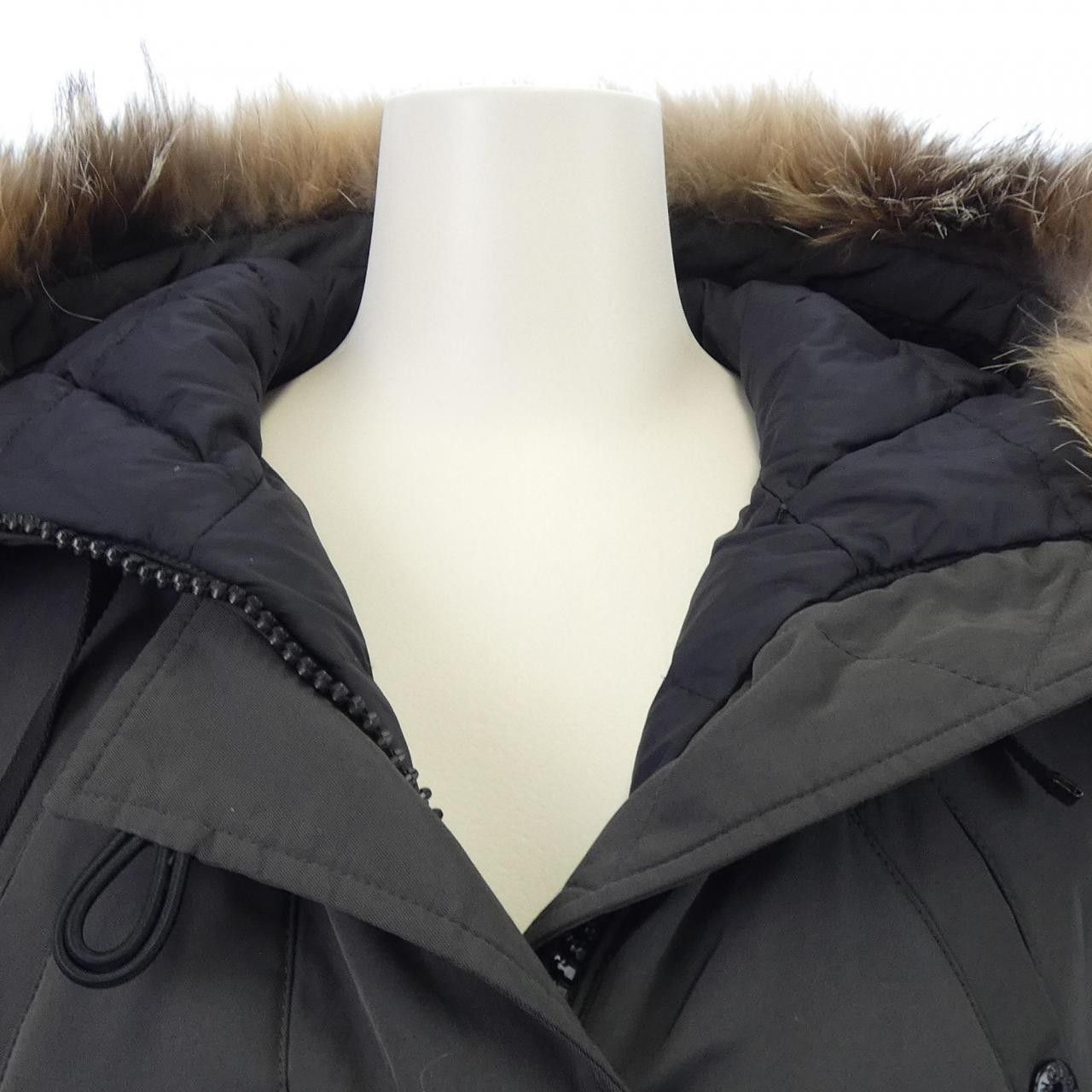 Moncler Moncler Moncler ARRIETTE Fox Fur Down Coat Textile Outerwear ARRIETTE DUTY FREE for USA Size ONE SIZE - 6 Thumbnail