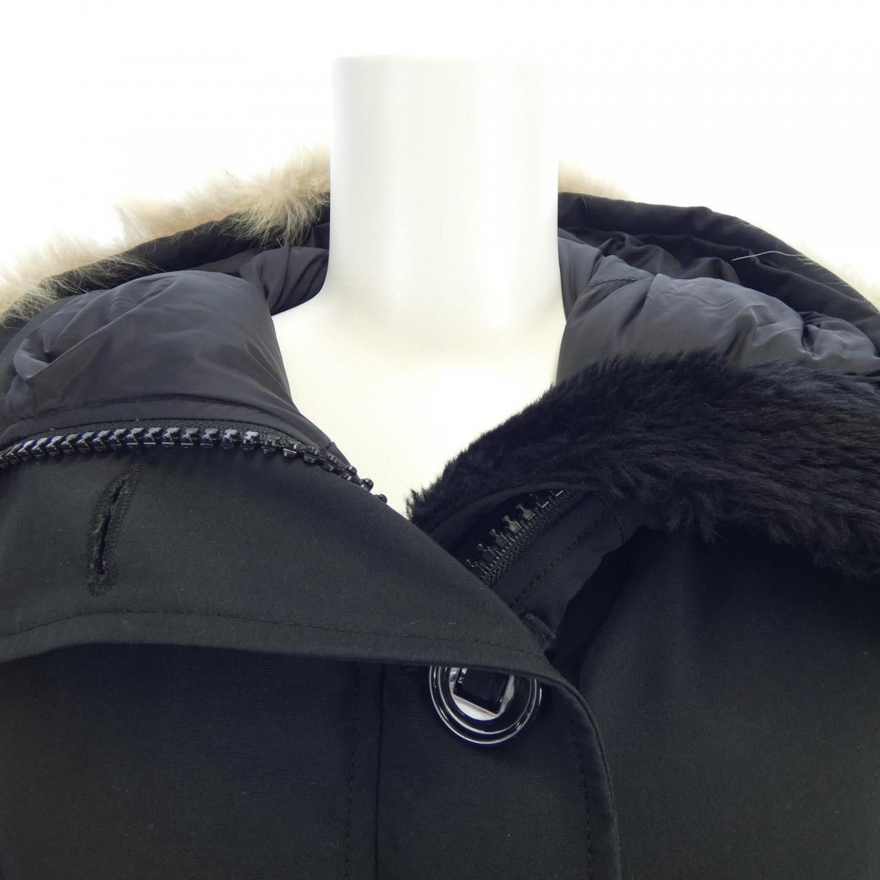 Canada Goose Canada Goose Canada Goose Bronte Down Coat Textile Outerwear 2603JL DUTY FREE for USA Size ONE SIZE - 5 Thumbnail