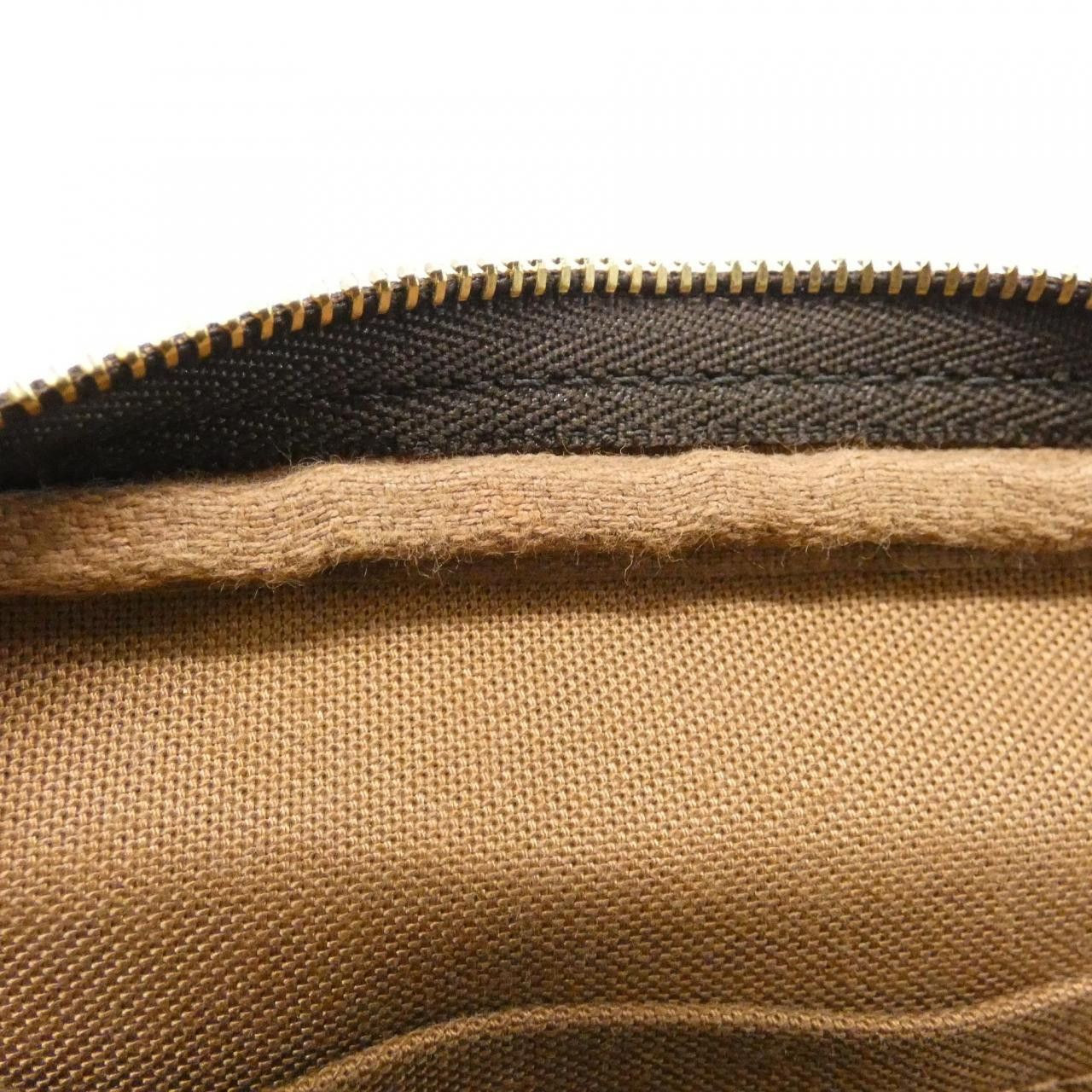 Louis Vuitton Louis Vuitton Louis Vuitton Monogram Shoulder Bag Textile Shoulder Bag M40108 DUTY FREE for USA Size ONE SIZE - 8 Thumbnail