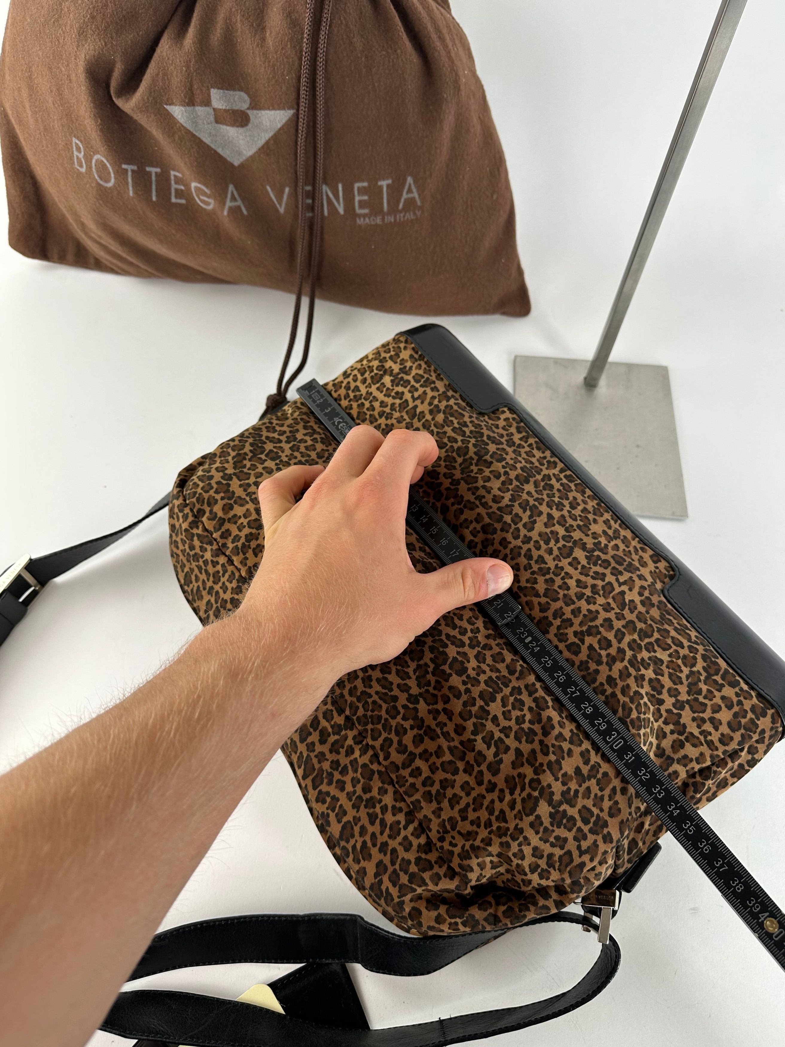 Bottega Veneta Vintage Leopard Suede Shoulder Bag Tan Size ONE SIZE - 10 Thumbnail