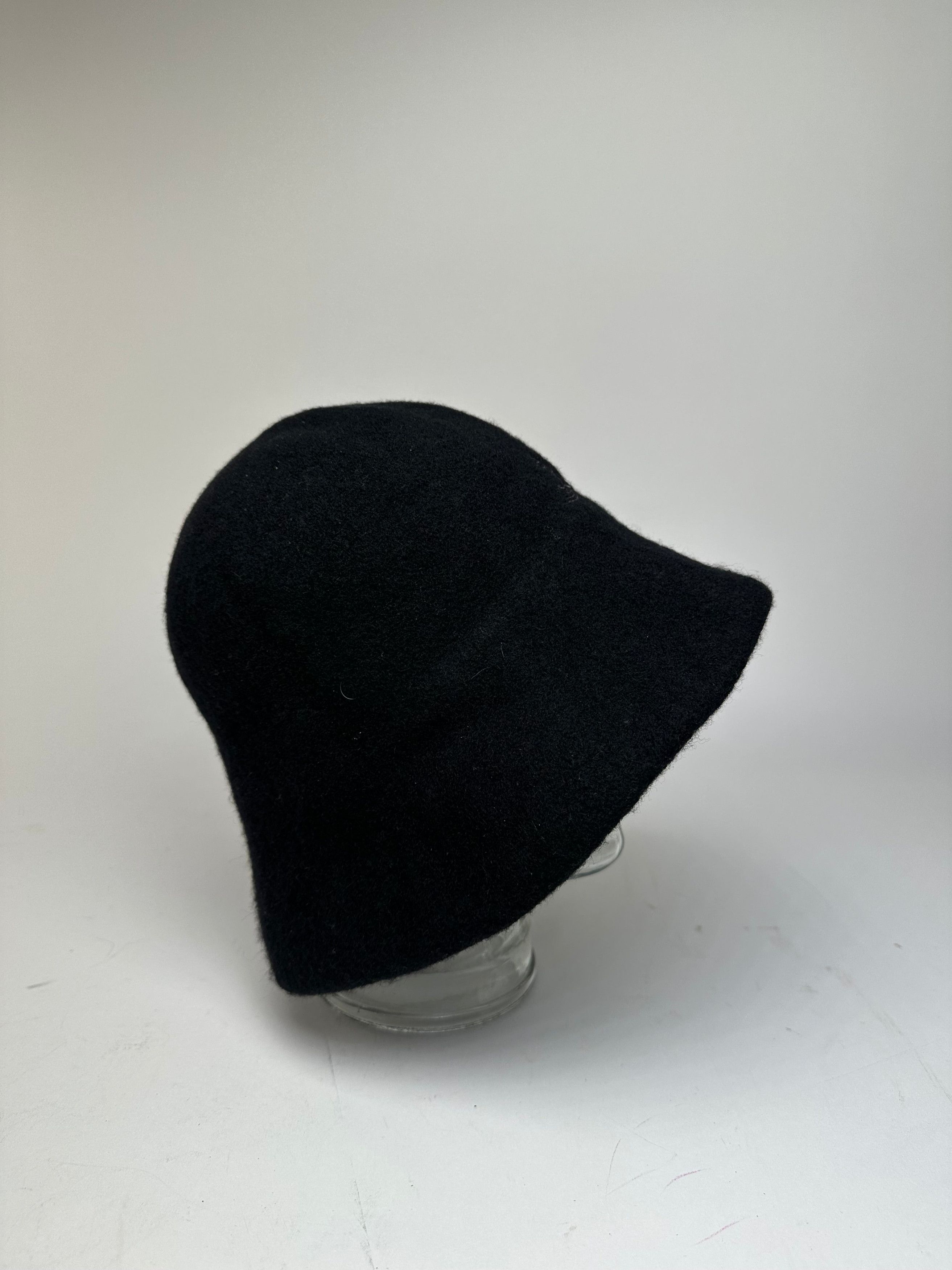 Vivienne Westwood Vintage Wool Bucket Hat Black Orb Size ONE SIZE - 2 Thumbnail