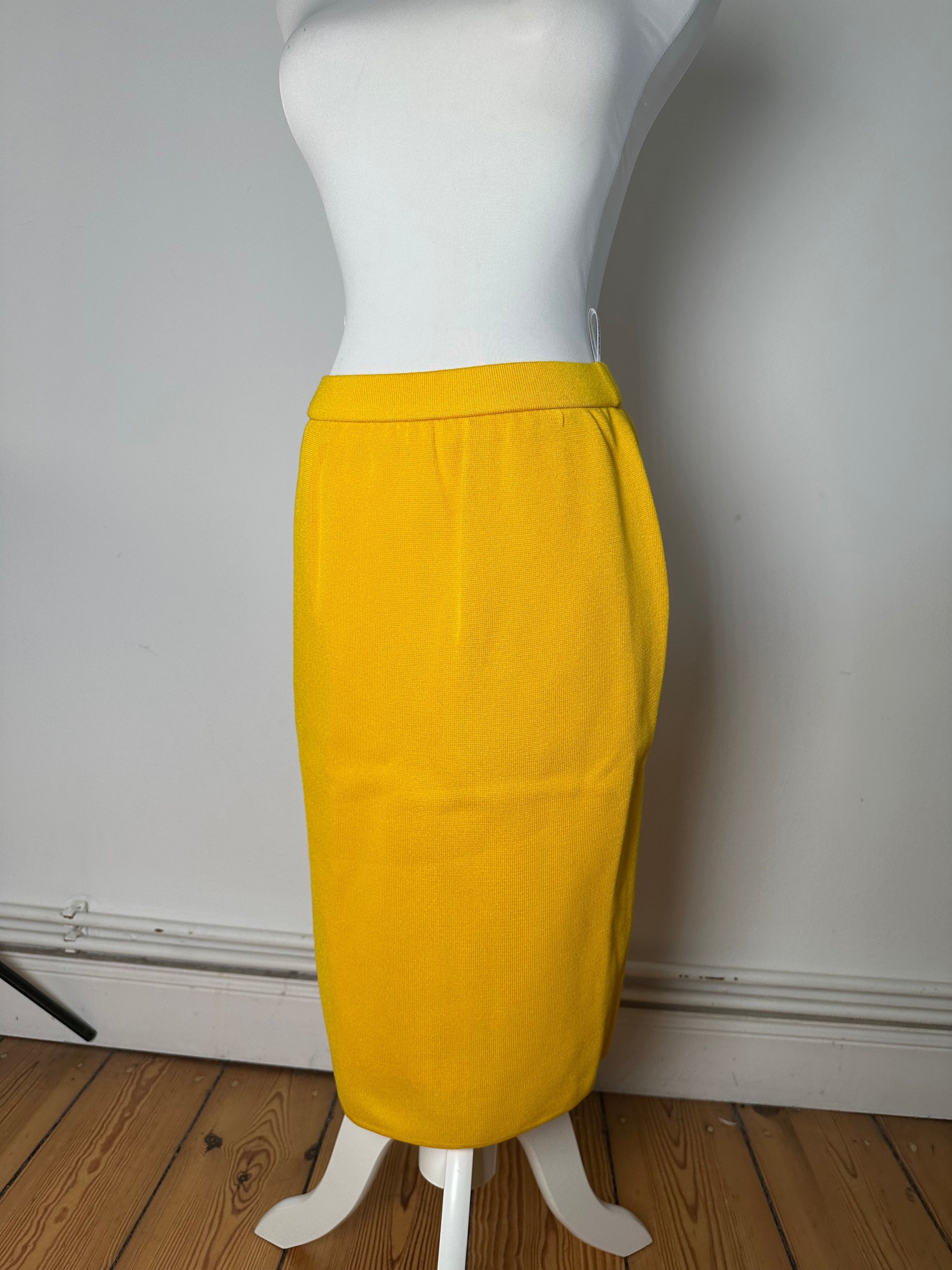 Yves Saint Laurent Vintage Marigold Yellow Wool Pencil Skirt Size 30" / US 8 / IT 44 - 12 Thumbnail