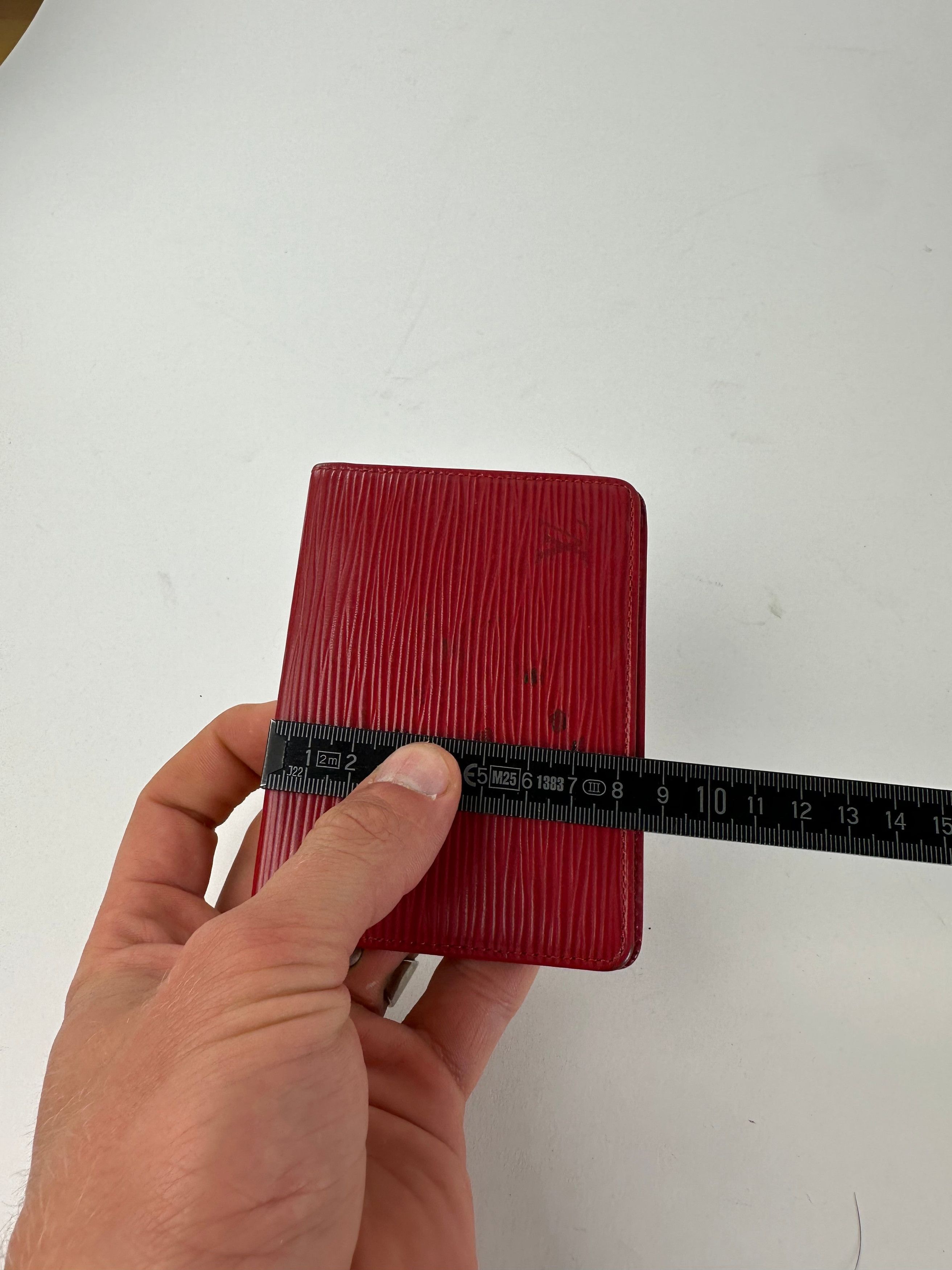 Louis Vuitton Vintage Epi Leather Card Holder Red Size ONE SIZE - 7 Thumbnail