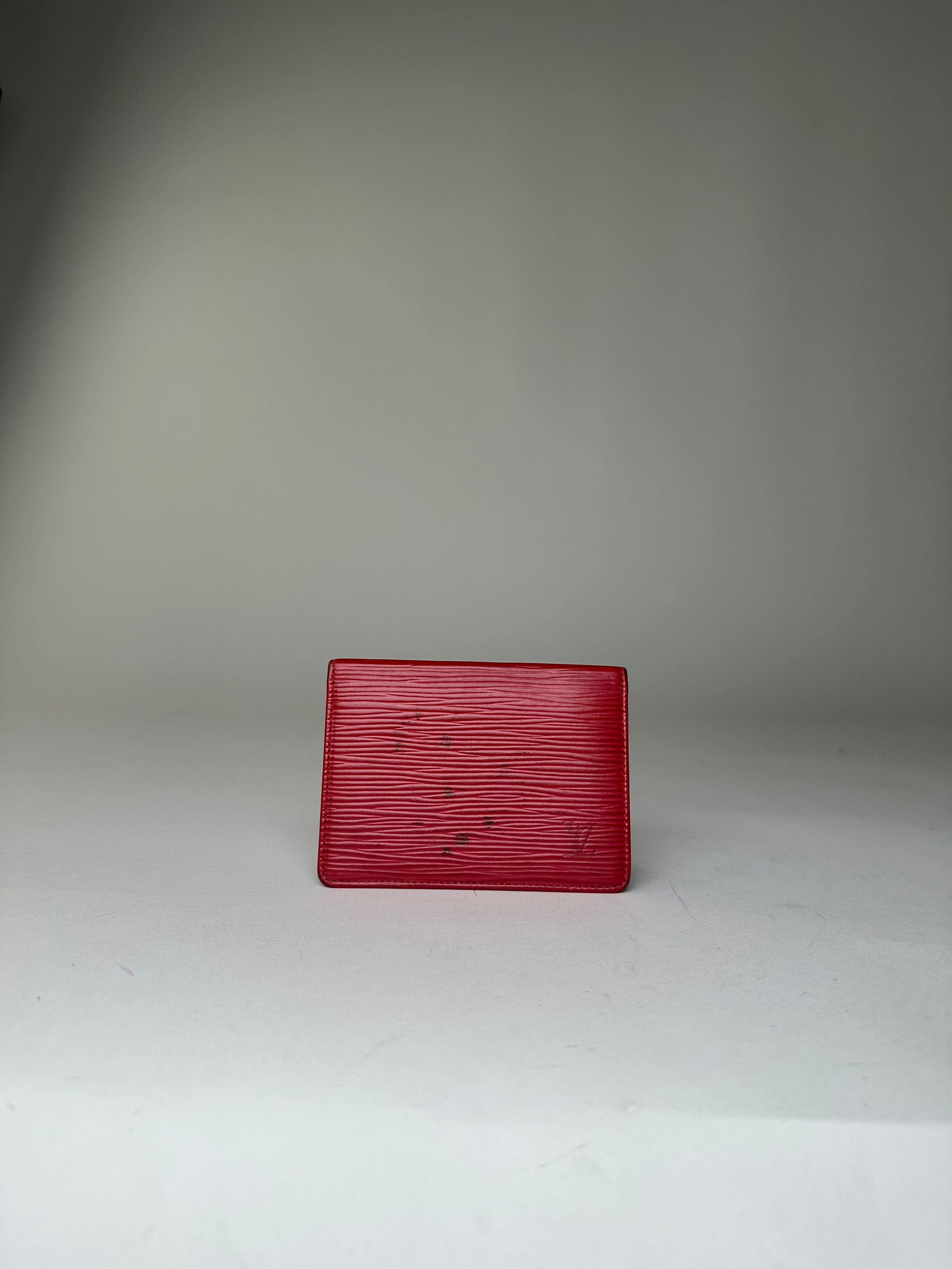 Louis Vuitton Vintage Epi Leather Card Holder Red Size ONE SIZE - 8 Thumbnail