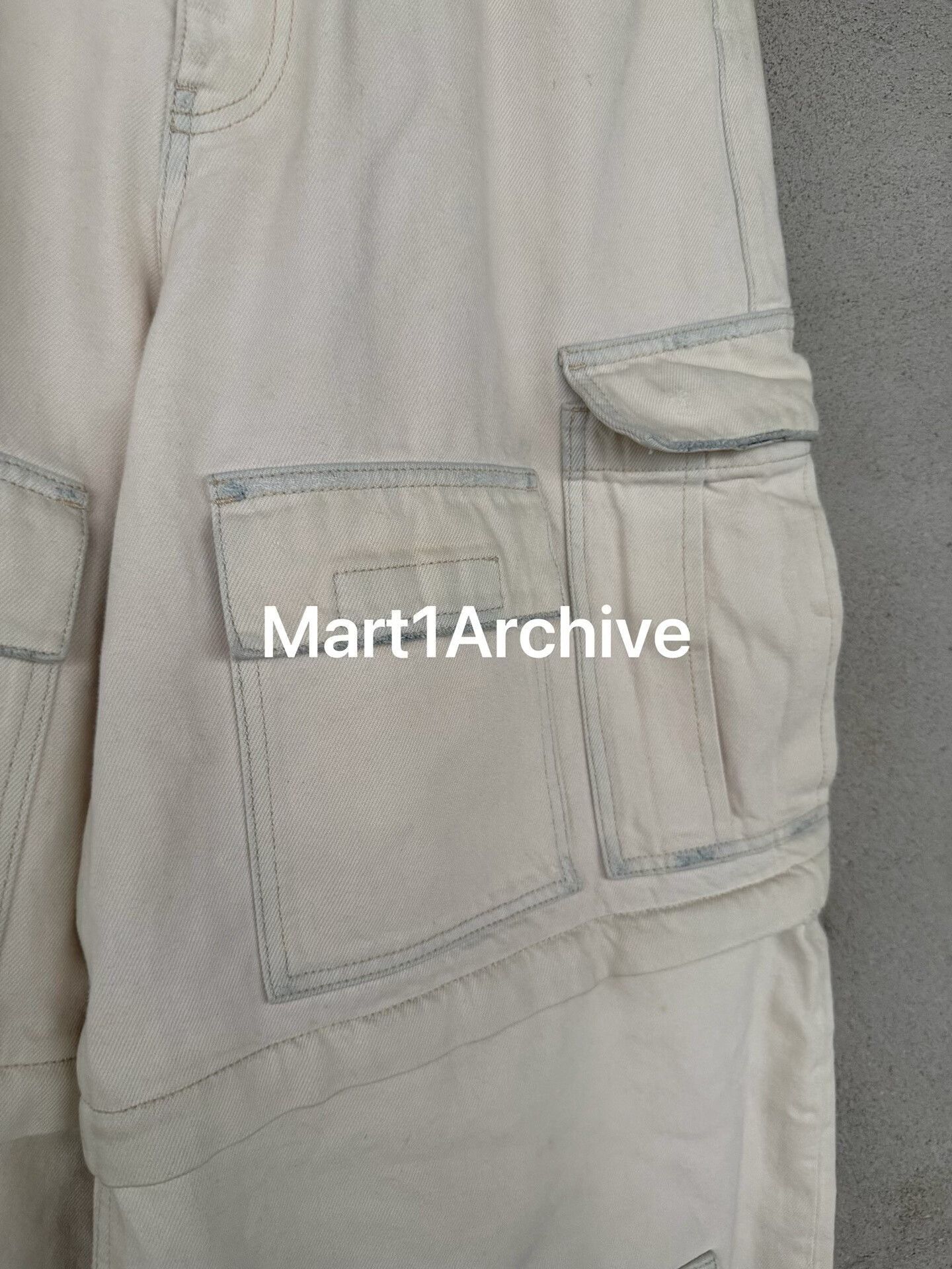 Balenciaga White Cargo Pants with Multiple Pockets Size 30 Size US 30 / EU 46 - 4 Thumbnail