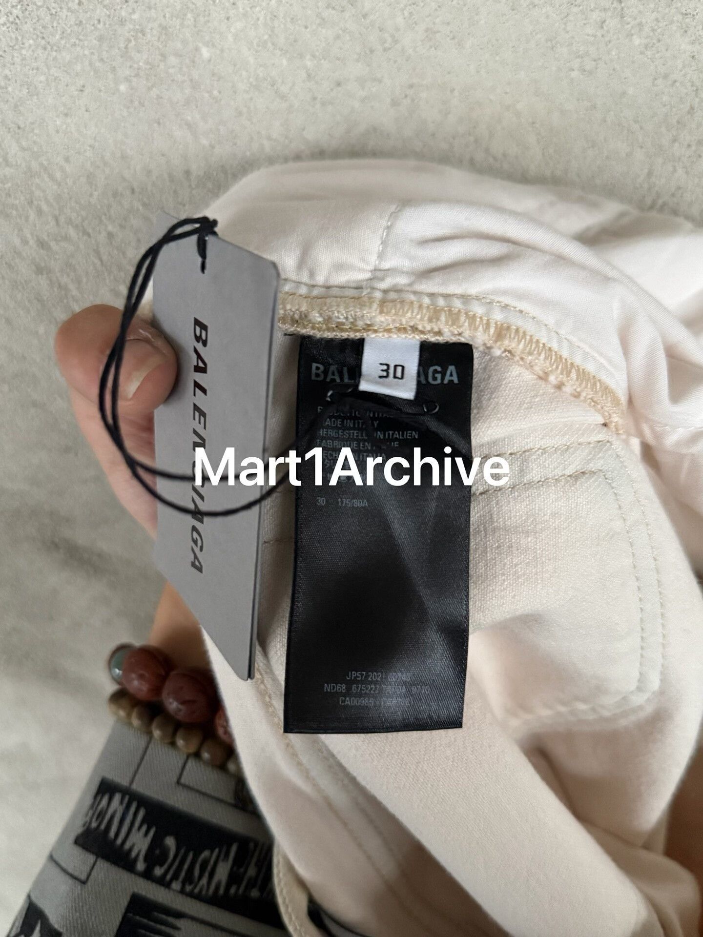Balenciaga White Cargo Pants with Multiple Pockets Size 30 Size US 30 / EU 46 - 8 Thumbnail