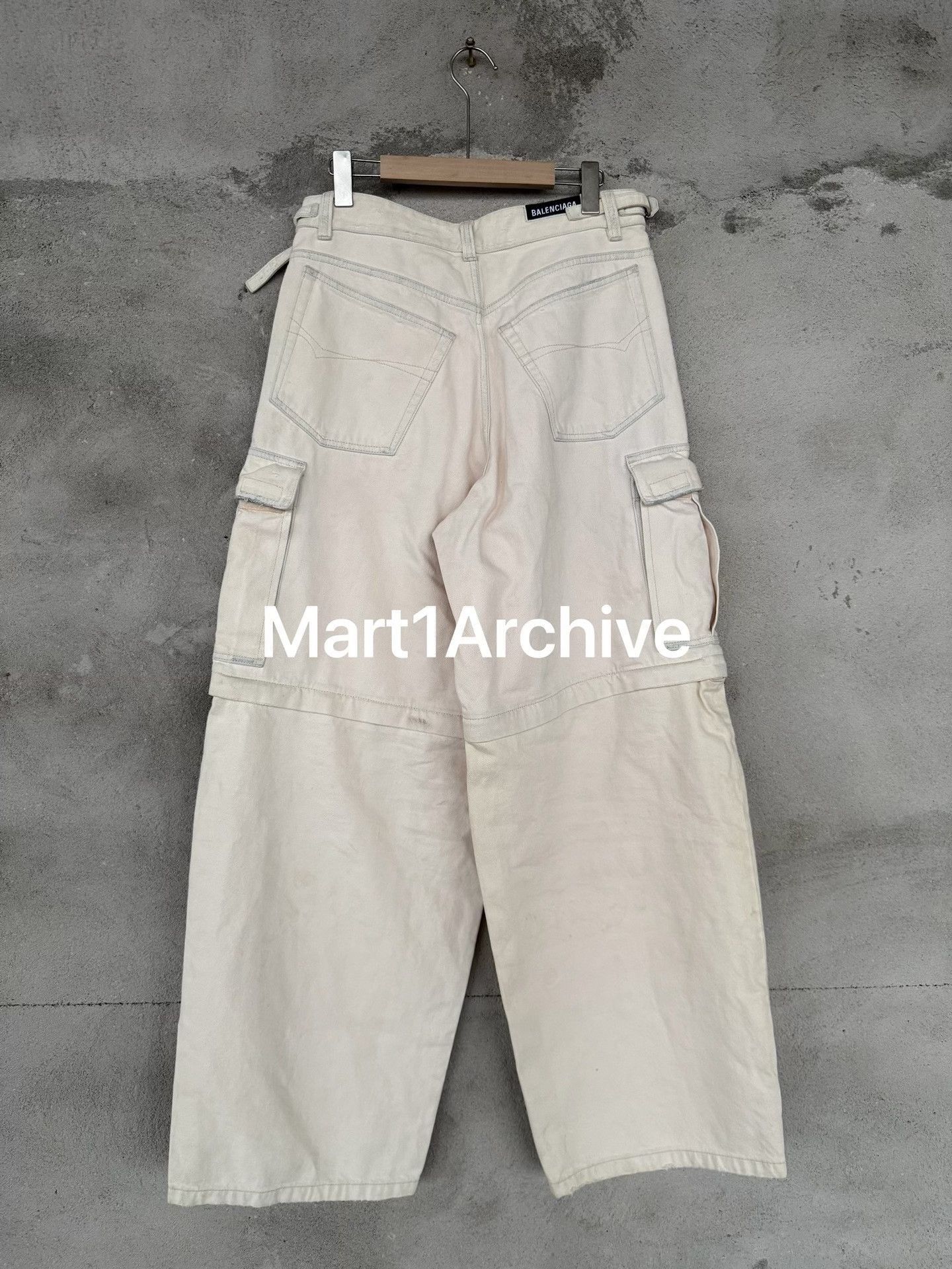 Balenciaga White Cargo Pants with Multiple Pockets Size 30 Size US 30 / EU 46 - 3 Thumbnail