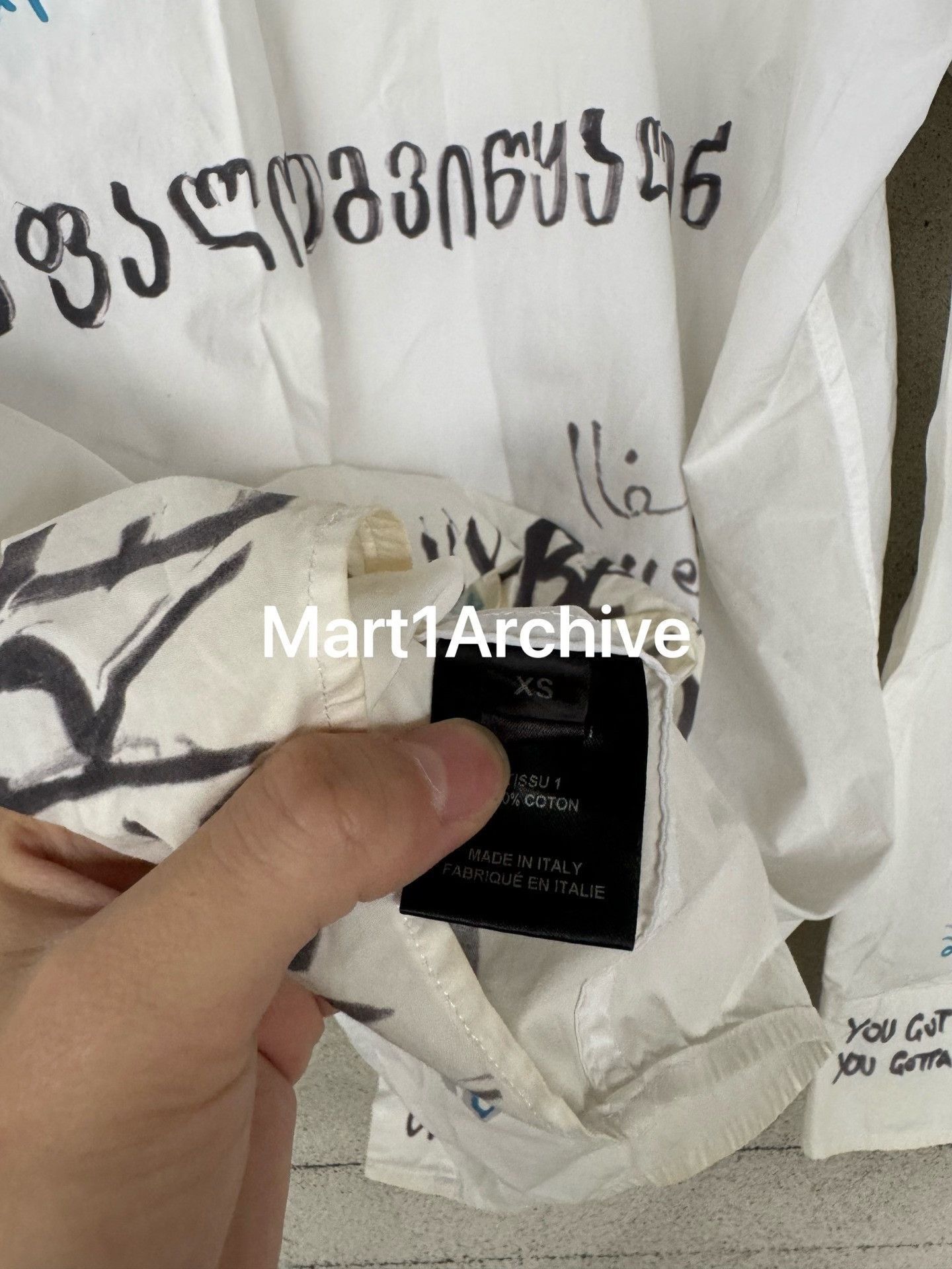 Vetements White Handwritten Print Long Sleeve Button-Up Shirt XS Size US XS / EU 42 / 0 - 9 Thumbnail