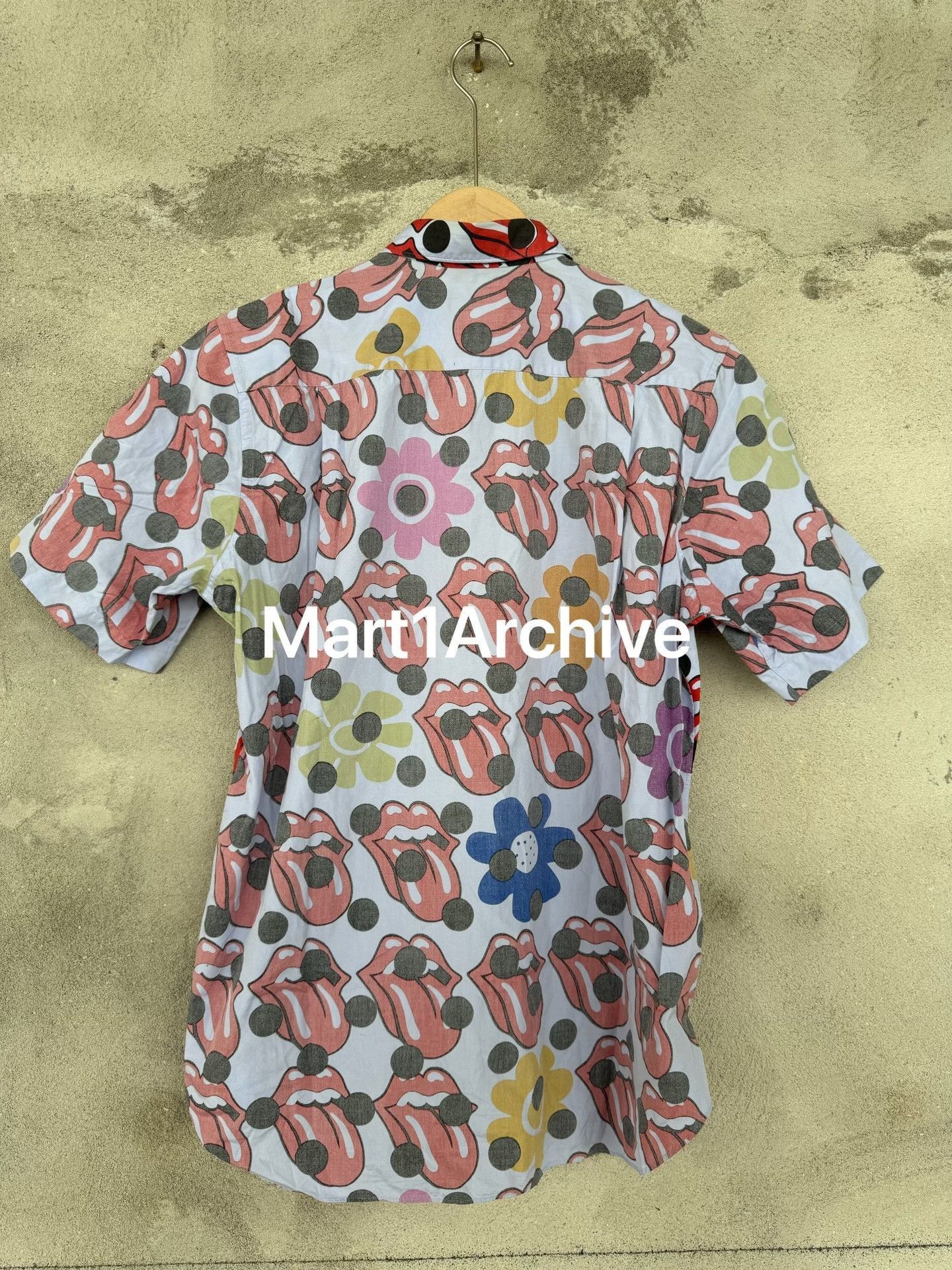 Comme des Garcons Multi Colored Lip and Flower Print Short Sleeve Shirt Size US S / EU 44-46 / 1 - 3 Thumbnail
