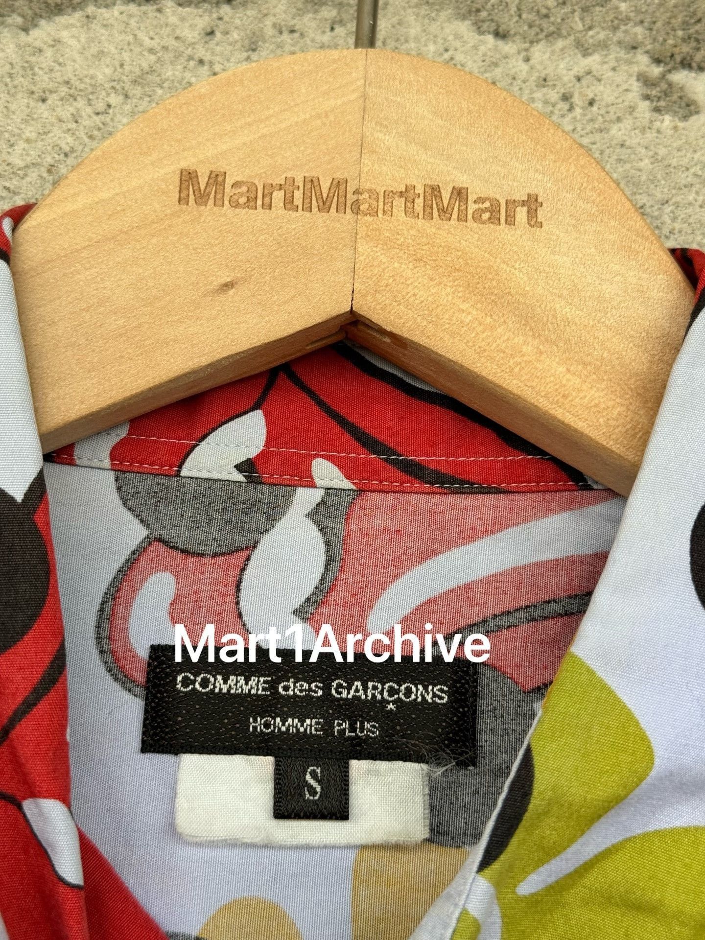 Comme des Garcons Multi Colored Lip and Flower Print Short Sleeve Shirt Size US S / EU 44-46 / 1 - 7 Thumbnail