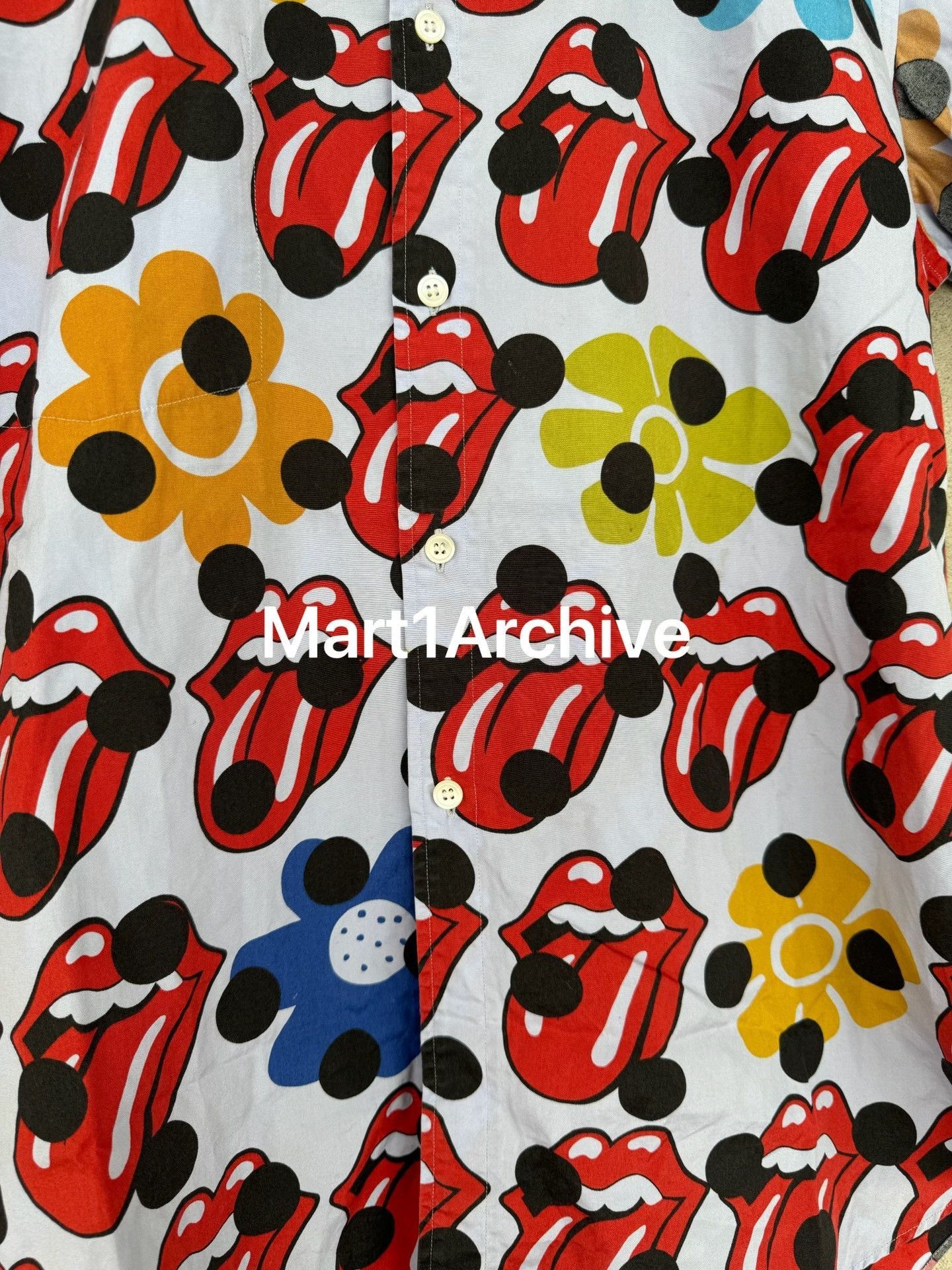 Comme des Garcons Multi Colored Lip and Flower Print Short Sleeve Shirt Size US S / EU 44-46 / 1 - 5 Thumbnail
