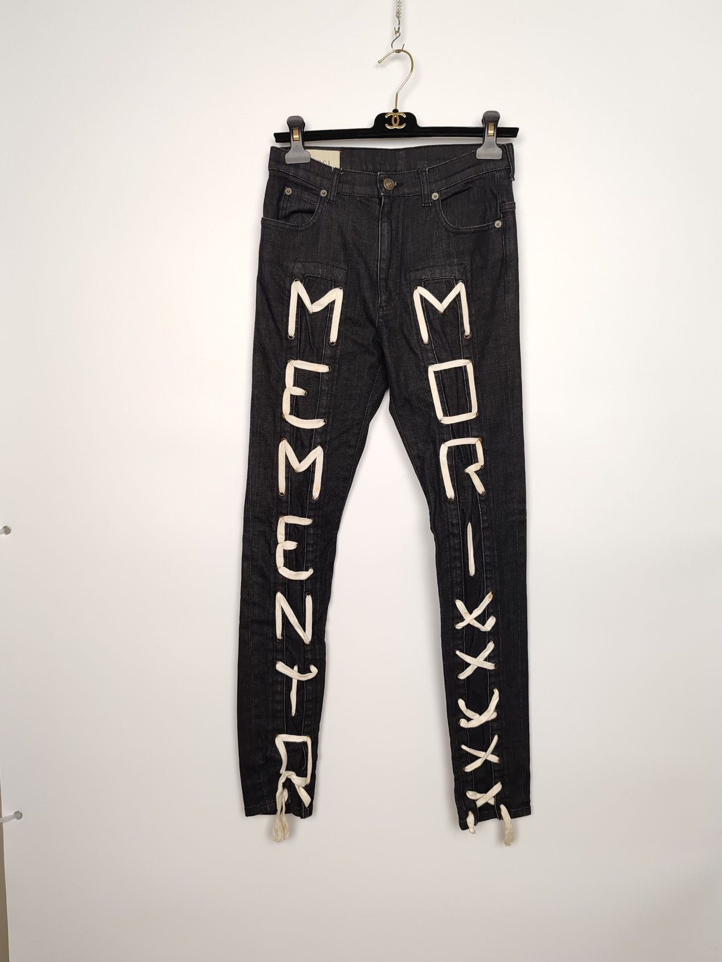 Gucci Black Denim Jeans with Embroidered Text Size 30 Size US 30 / EU 46 - 2 Thumbnail