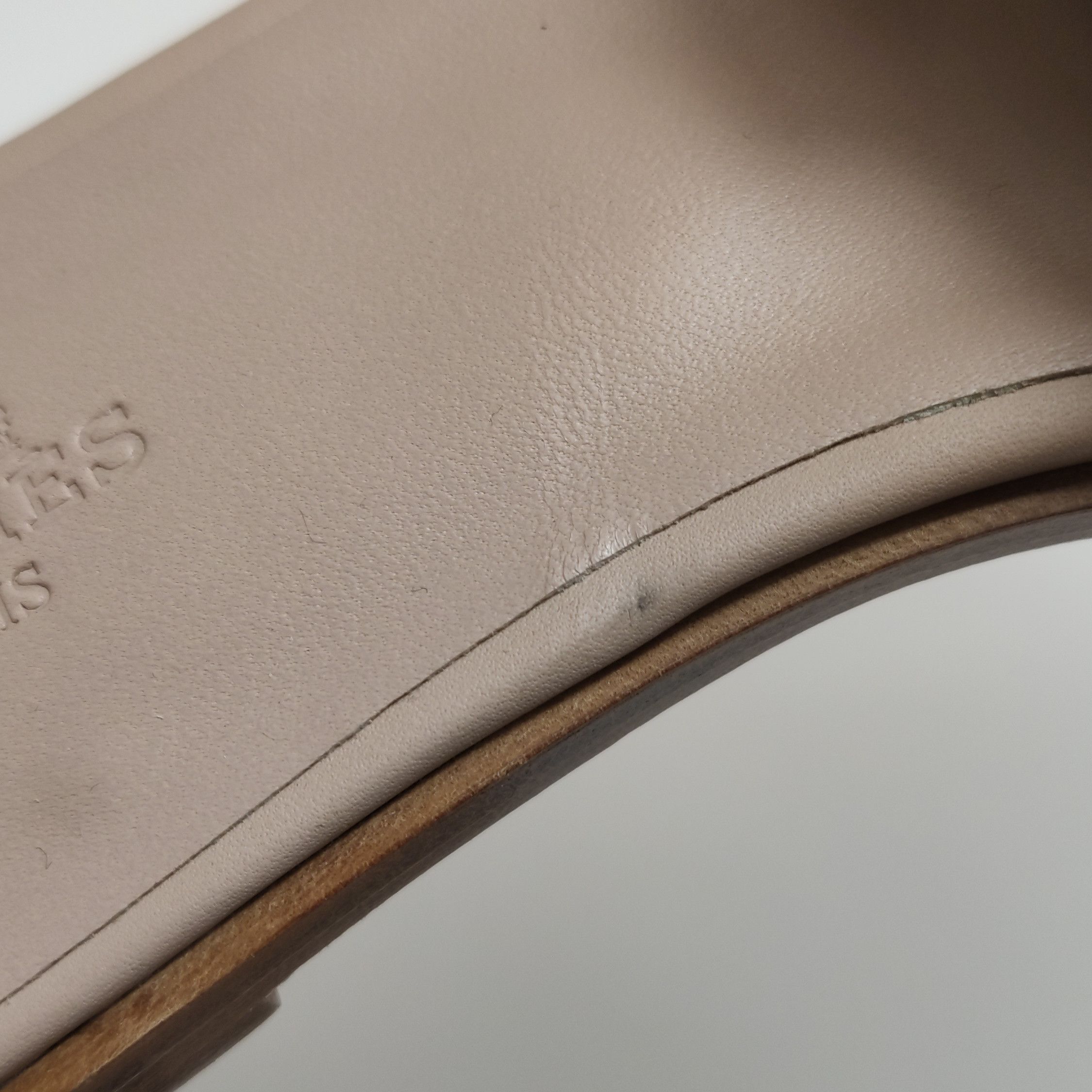 Hermes Hermes Women 10 Sandals Size US 10 / IT 40 - 9 Thumbnail