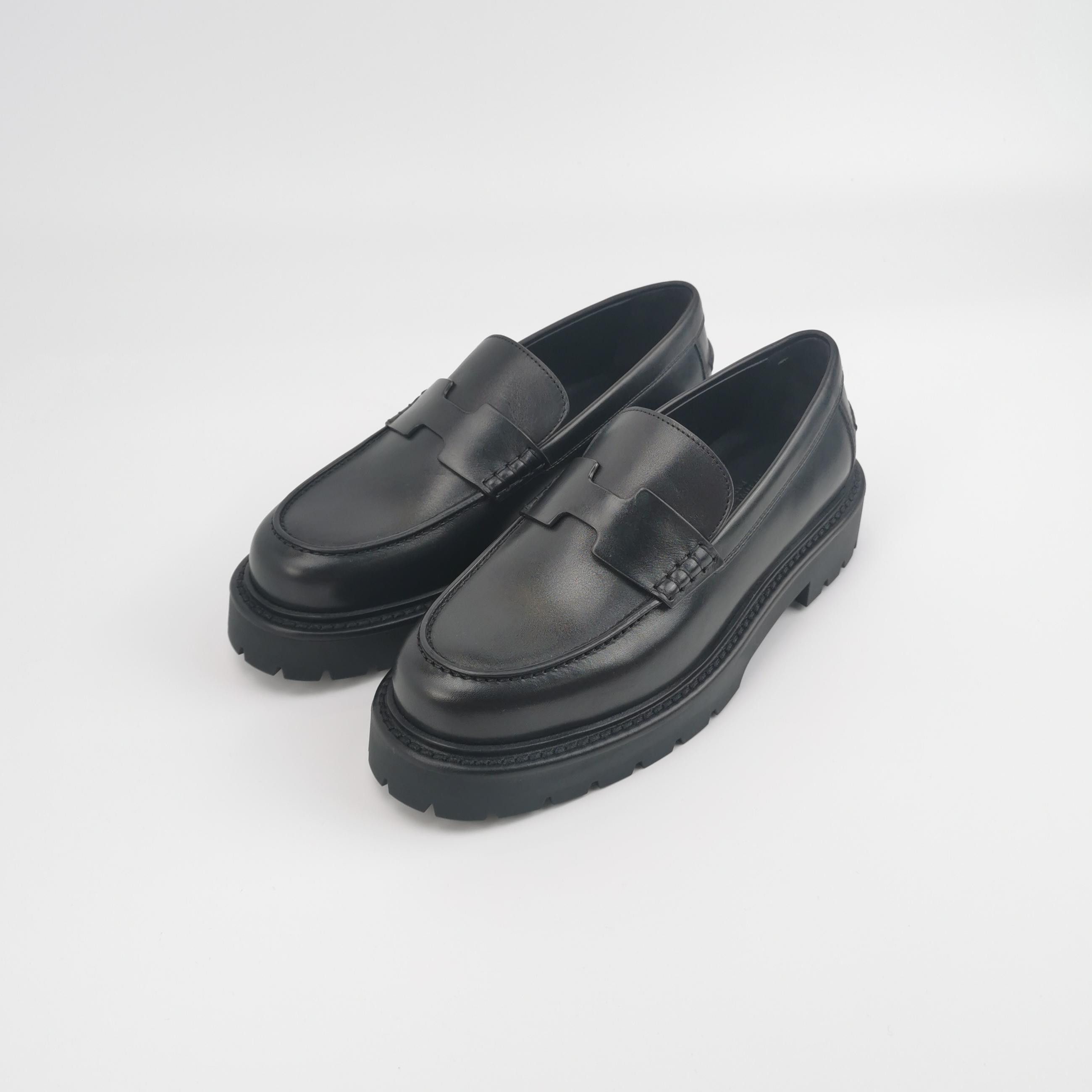 Hermes Hermes Women 8-5 Flats Size US 8.5 / IT 38.5 - 2 Thumbnail