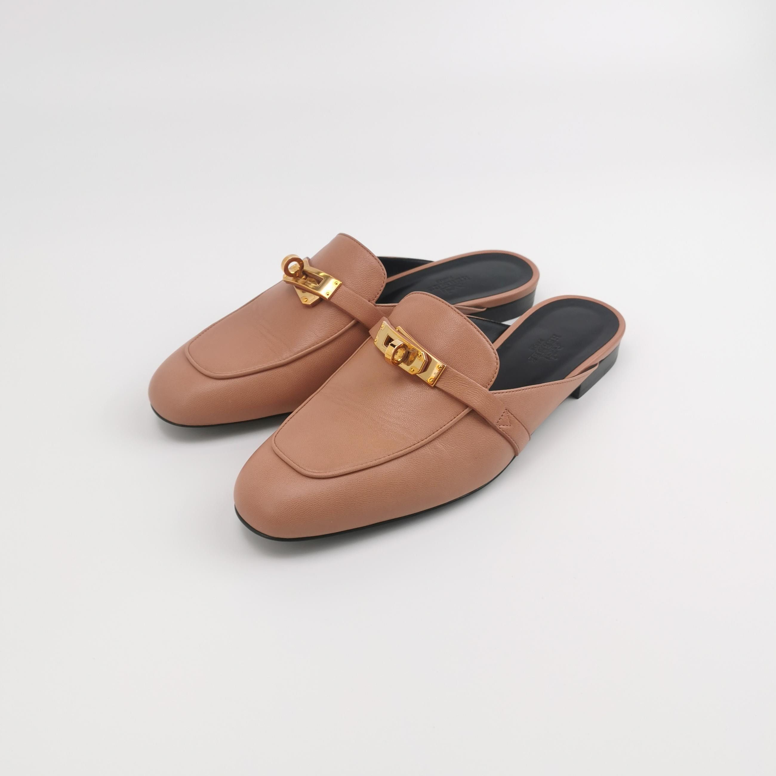 Hermes Hermes Women 8 Sandals Size US 8 / IT 38 - 2 Thumbnail
