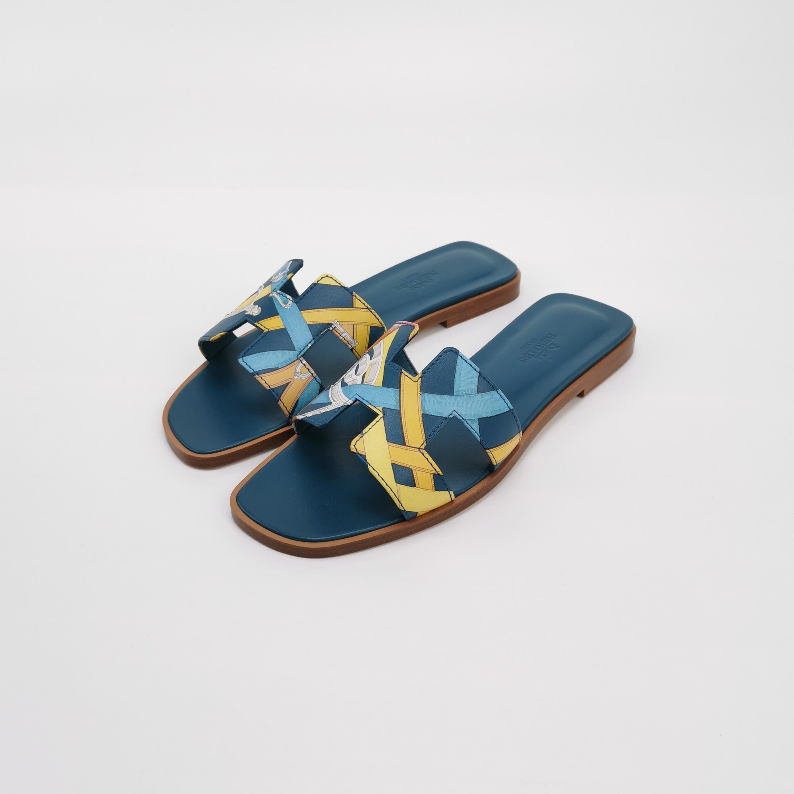 Hermes Hermes Women 6 Sandals Size US 6 / IT 36 - 2 Thumbnail