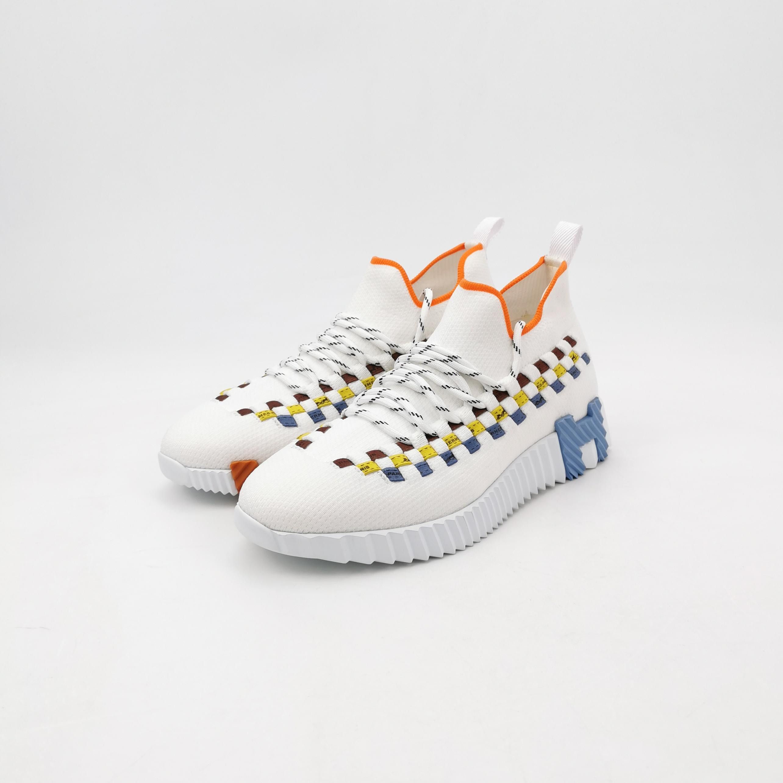 Hermes Hermes Women 6 Lowtop Sneakers Size US 6 / IT 36 - 2 Thumbnail