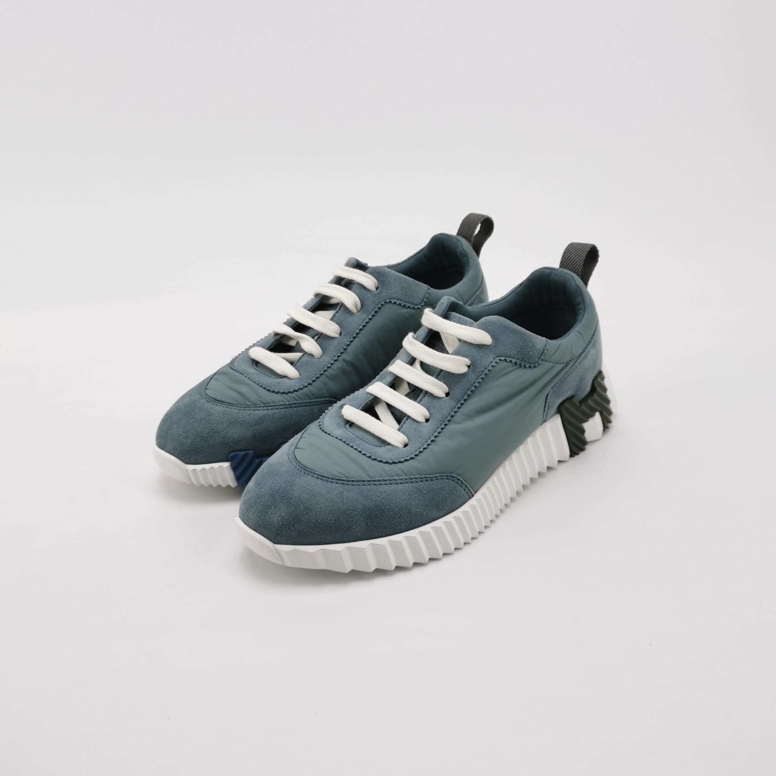 Hermes Hermes Women 6 Lowtop Sneakers Size US 6 / IT 36 - 2 Thumbnail