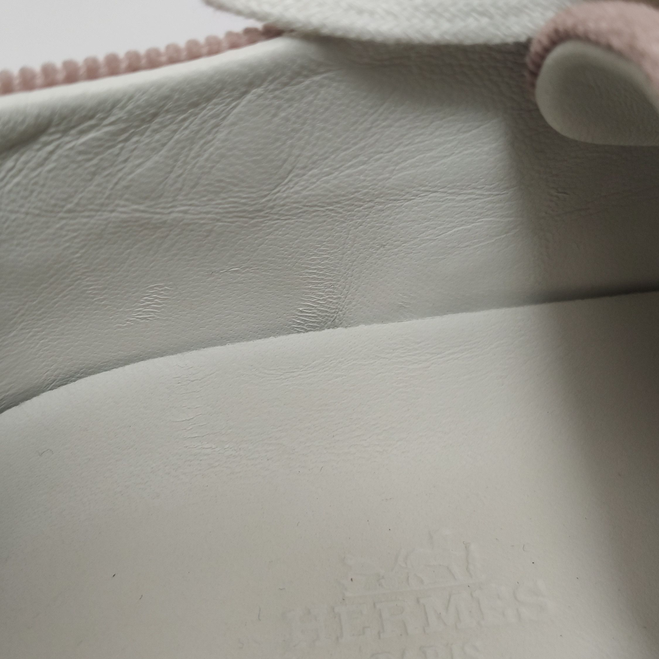 Hermes Hermes Women 7 Lowtop Sneakers Size US 7 / IT 37 - 9 Thumbnail