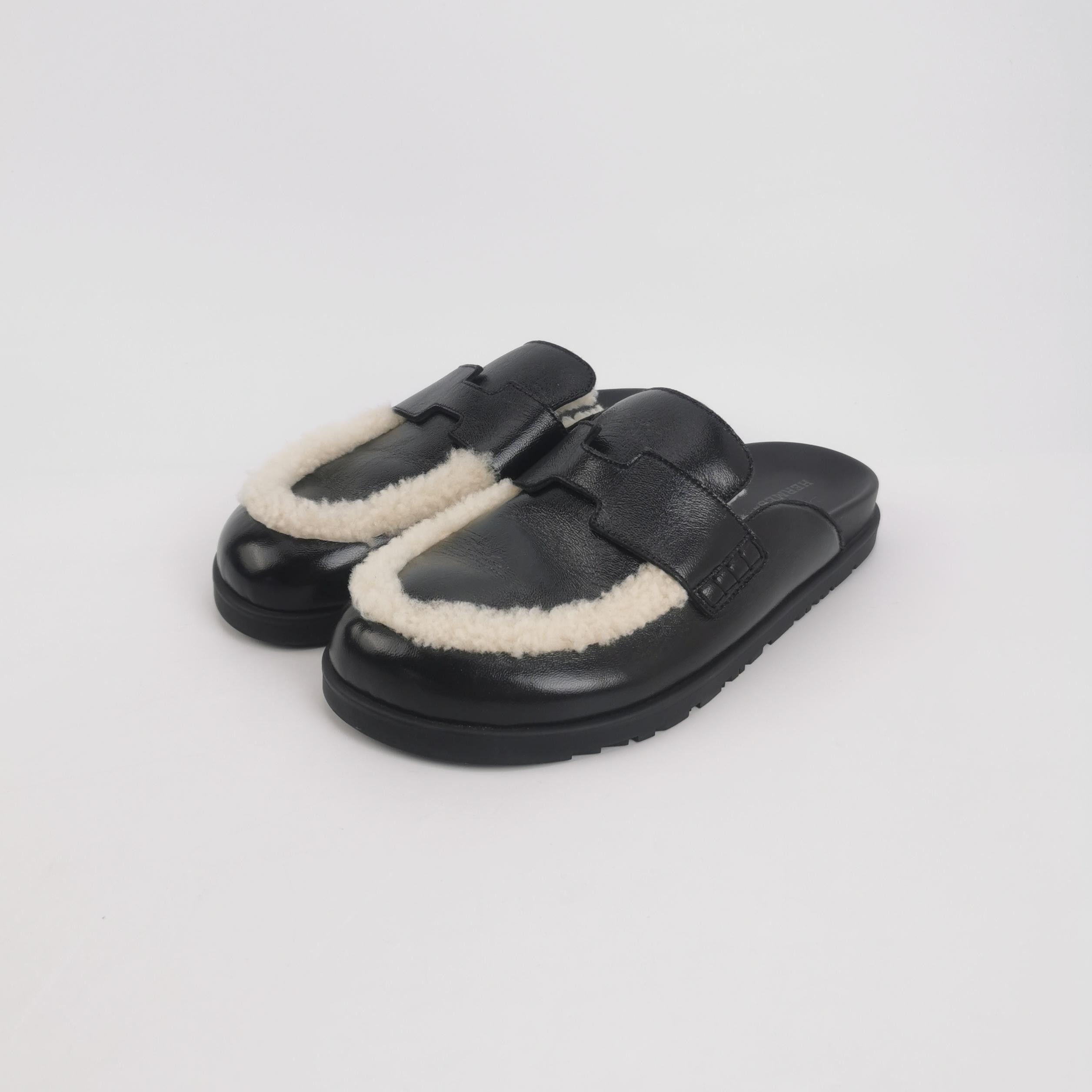 Hermes Hermes Women 8 Sandals Size US 8 / IT 38 - 2 Thumbnail