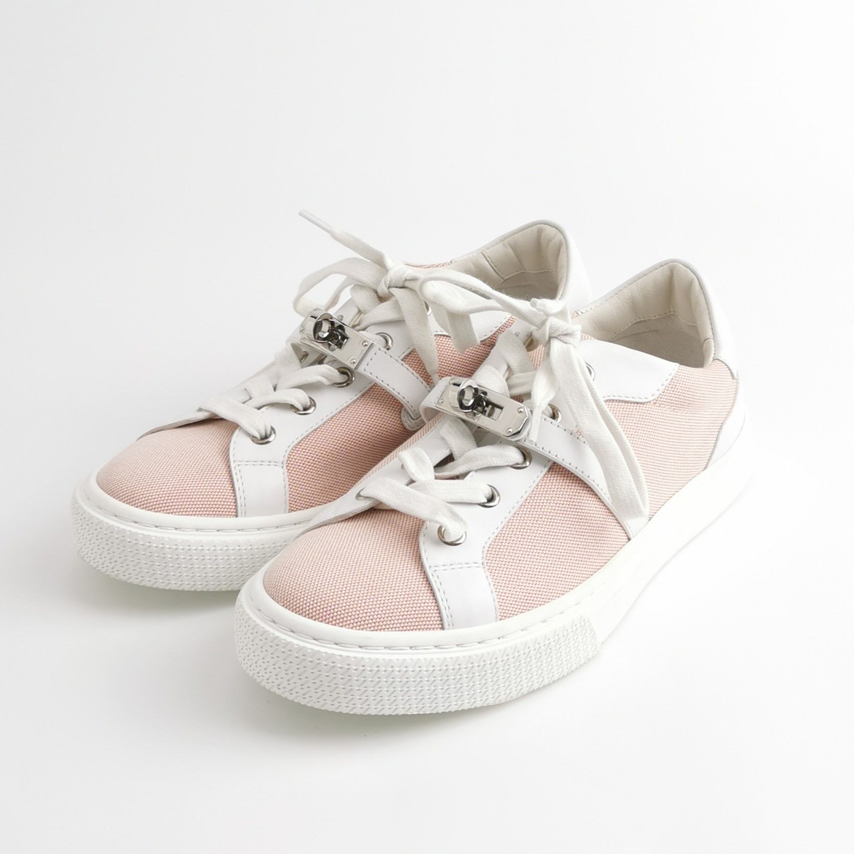 Hermes Hermes Women 6 Lowtop Sneakers Size US 6 / IT 36 - 2 Thumbnail