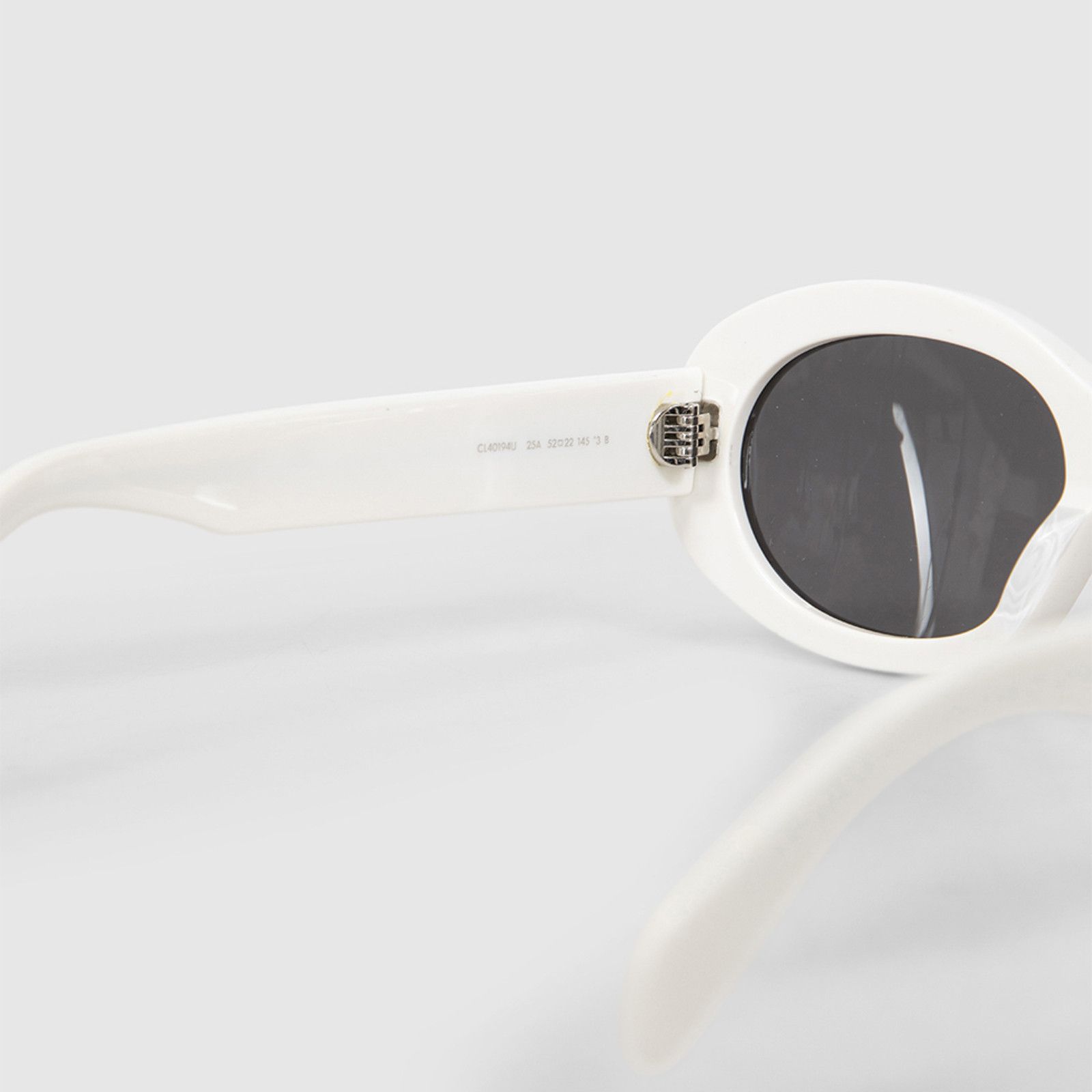 Celine White Oval Triomphe Sunglasses Size ONE SIZE - 10 Thumbnail
