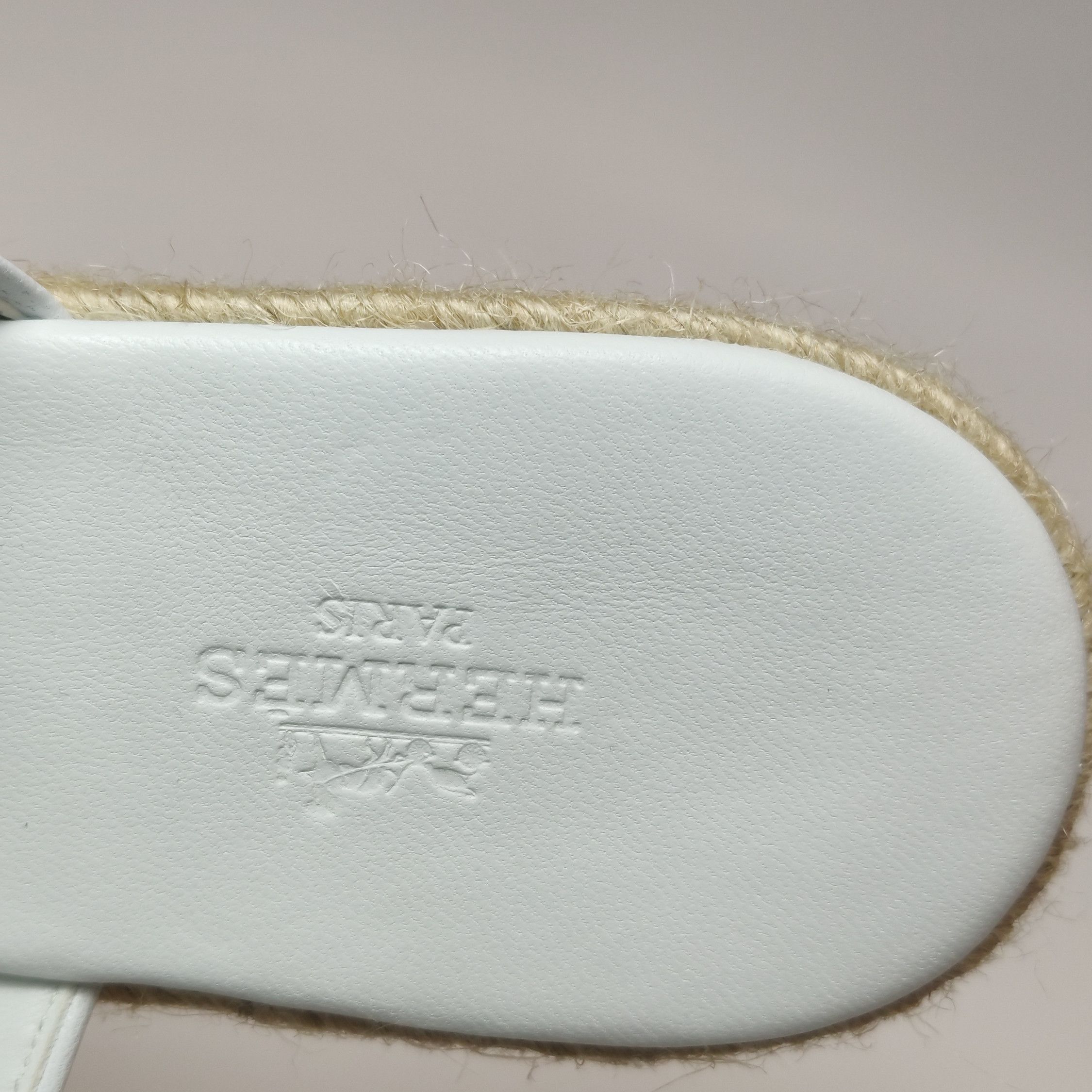 Hermes Hermes Women 7 Sandals Size US 7 / IT 37 - 12 Thumbnail