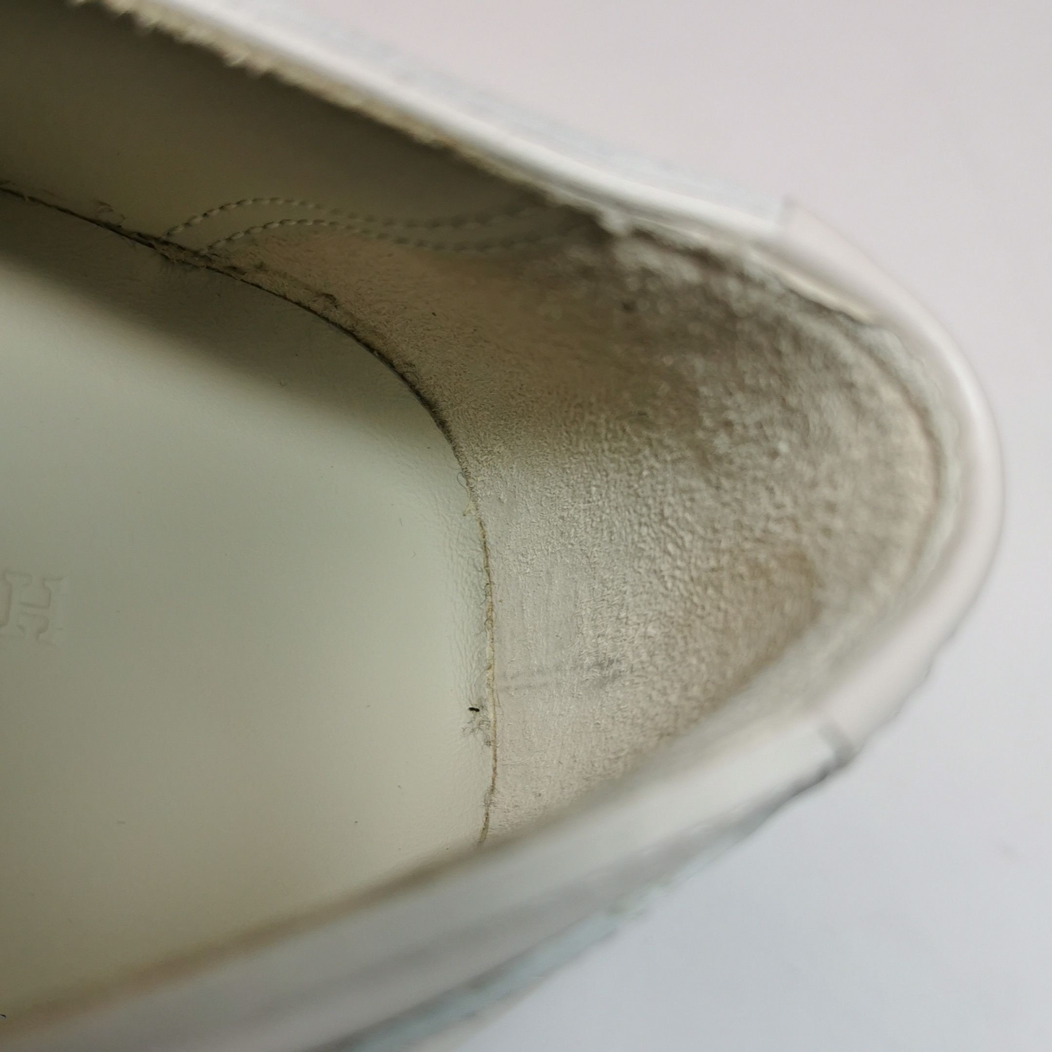Hermes Hermes Women 5 Lowtop Sneakers Size US 5 / IT 35 - 11 Thumbnail