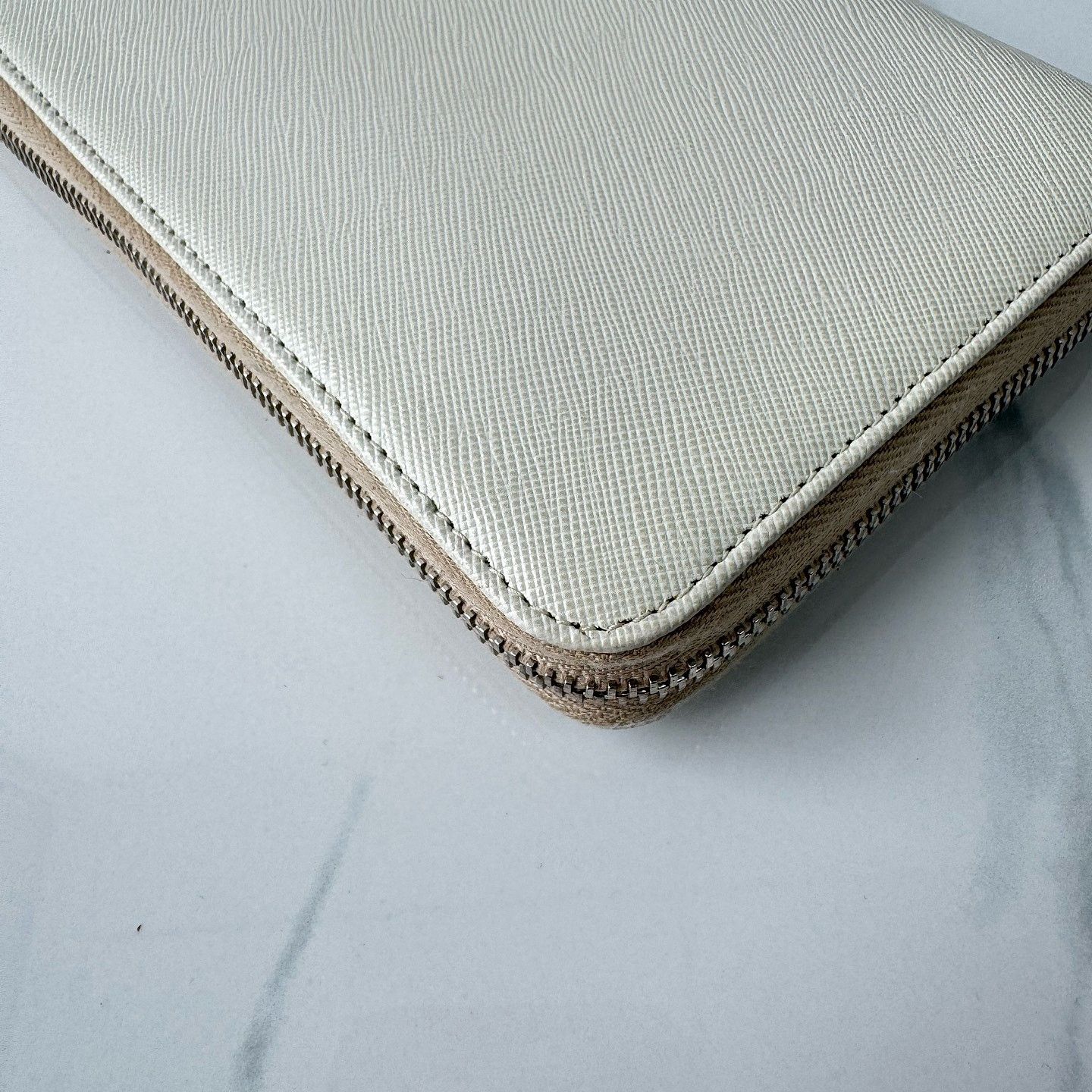 Prada Prada Saffiano Leather Zip Around Wallet ONE SIZE Size ONE SIZE - 18 Thumbnail