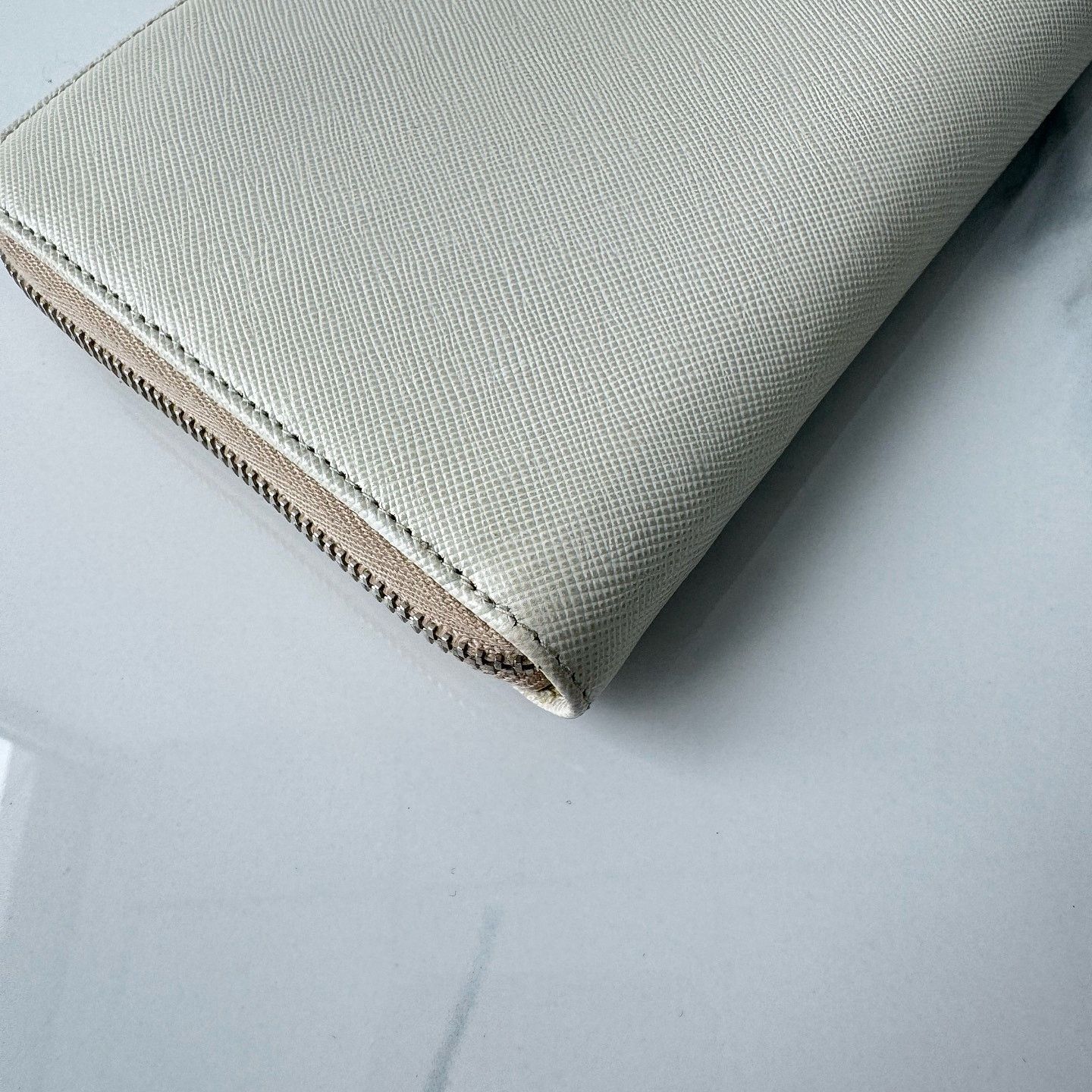 Prada Prada Saffiano Leather Zip Around Wallet ONE SIZE Size ONE SIZE - 19 Thumbnail