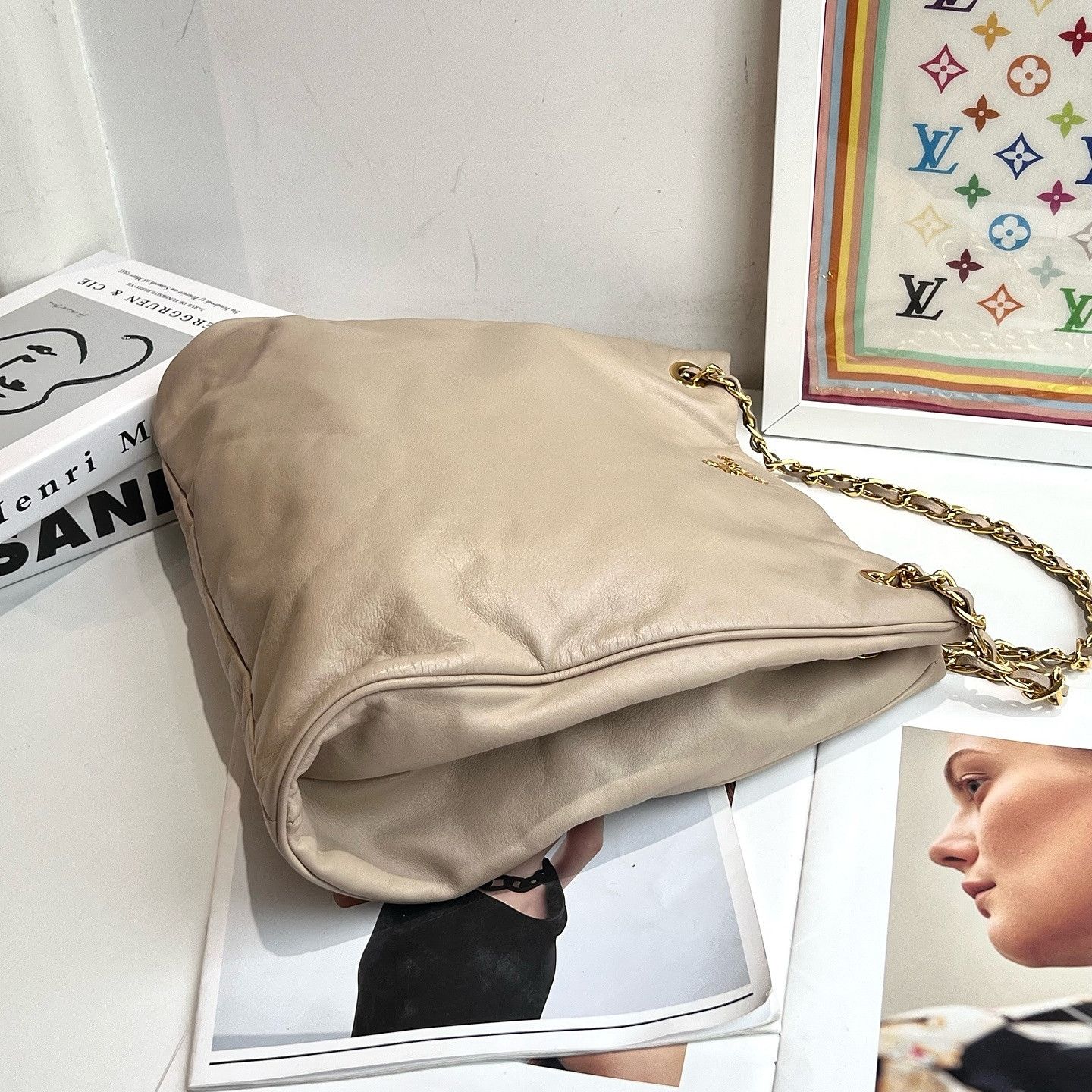 Prada Prada Gold Chain Leather Shoulder Bag ONE SIZE Size ONE SIZE - 5 Thumbnail