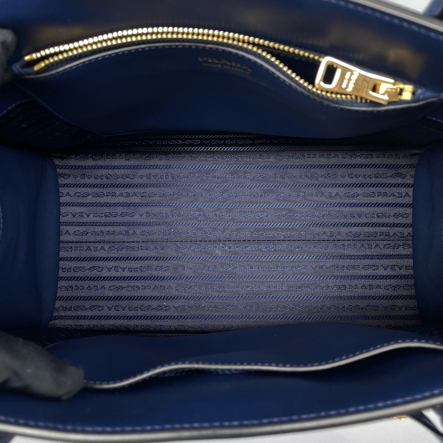 Prada Prada Saffiano Leather Handle Bag One Size Size ONE SIZE - 5 Thumbnail