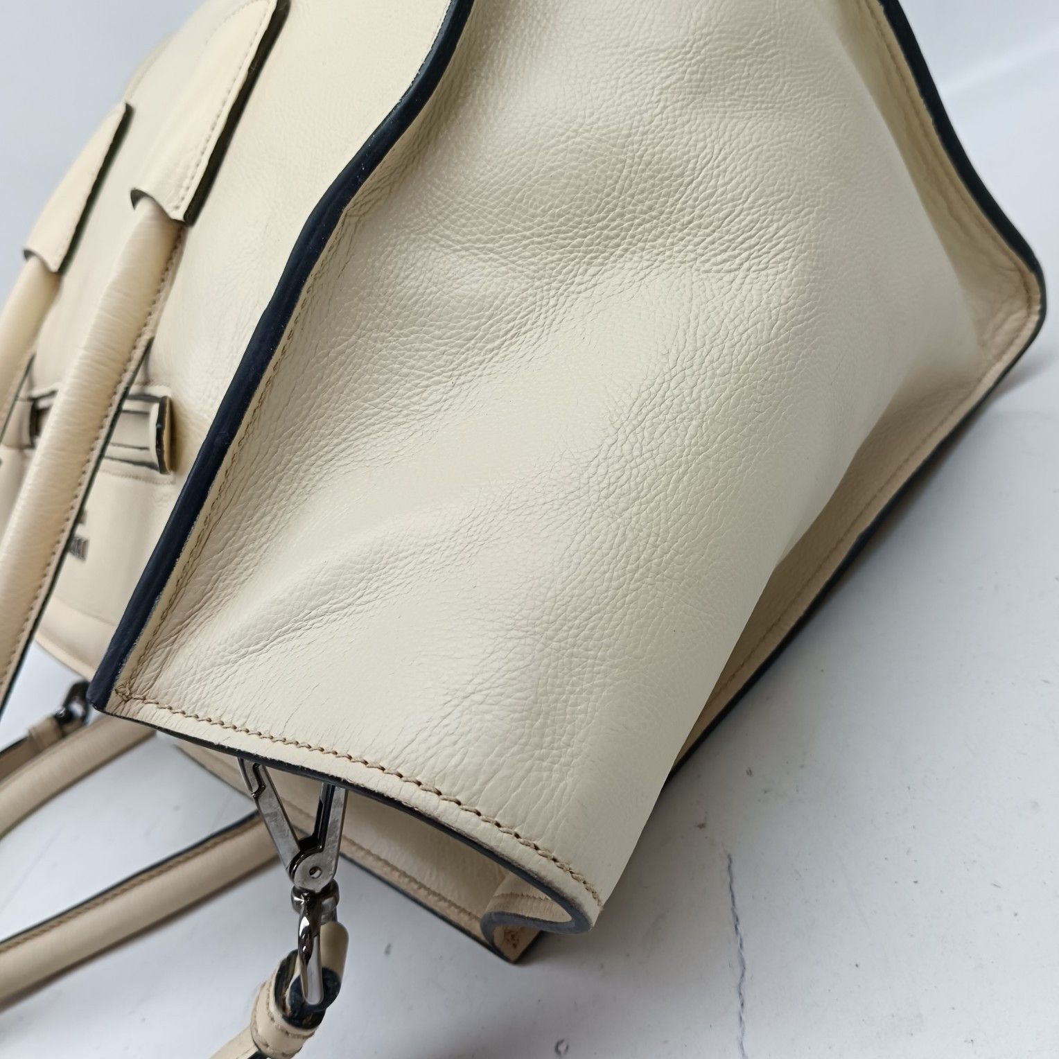 Prada Prada Leather Tote Bag Size ONE SIZE Size ONE SIZE - 18 Thumbnail