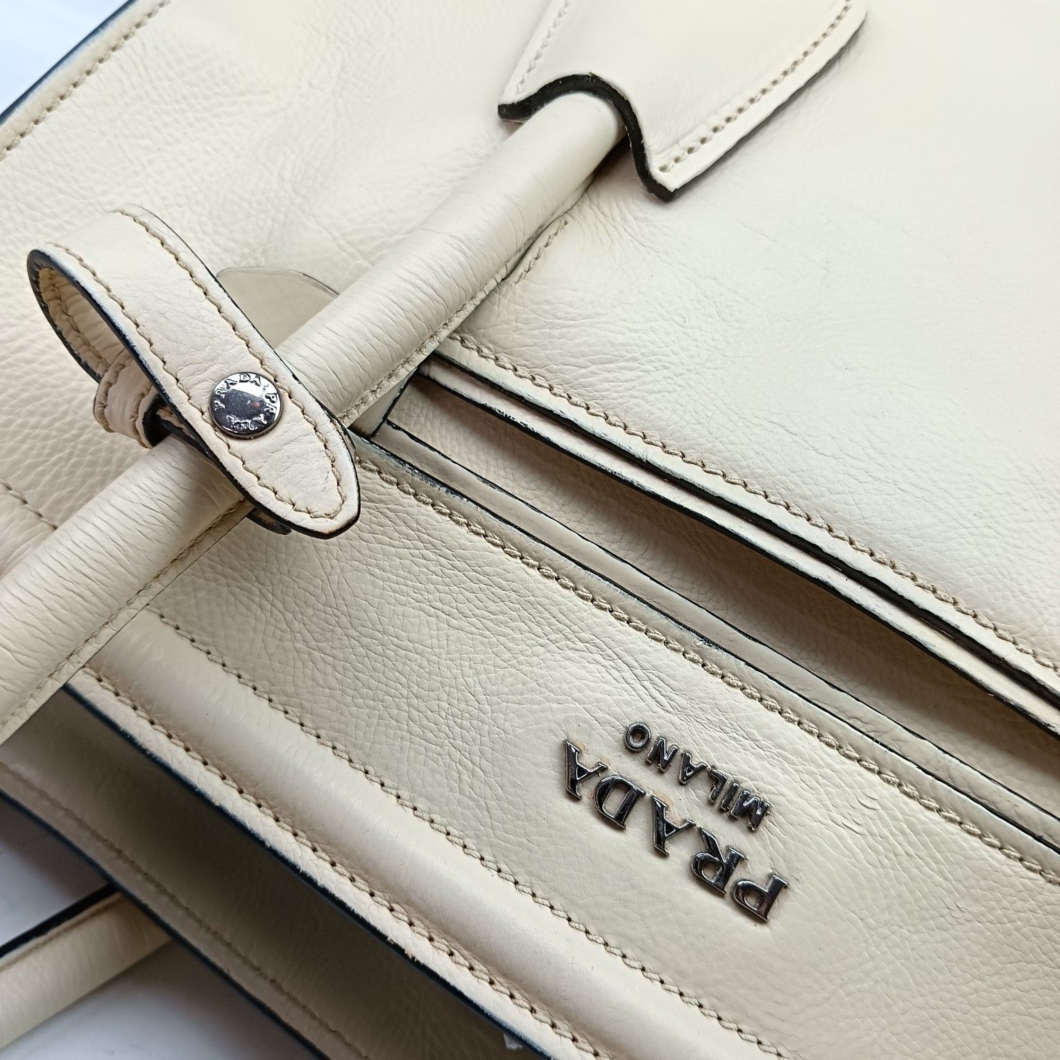Prada Prada Leather Tote Bag Size ONE SIZE Size ONE SIZE - 13 Thumbnail