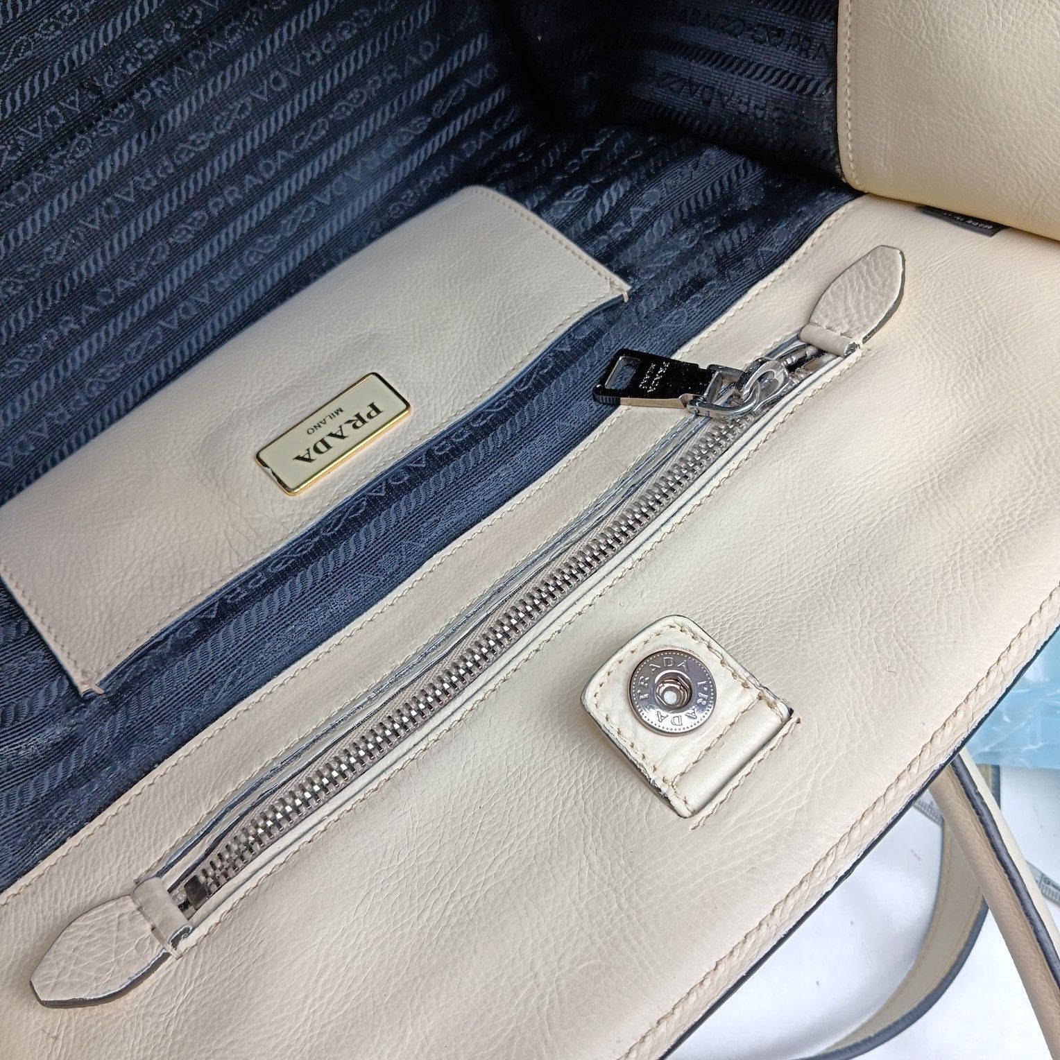 Prada Prada Leather Tote Bag Size ONE SIZE Size ONE SIZE - 8 Thumbnail