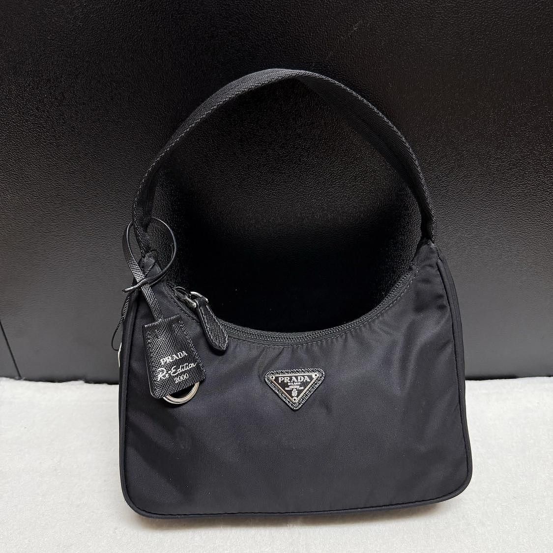 Prada Prada Re-Edition 2000 Nylon Hobo Bag Size ONE SIZE - 2 Thumbnail
