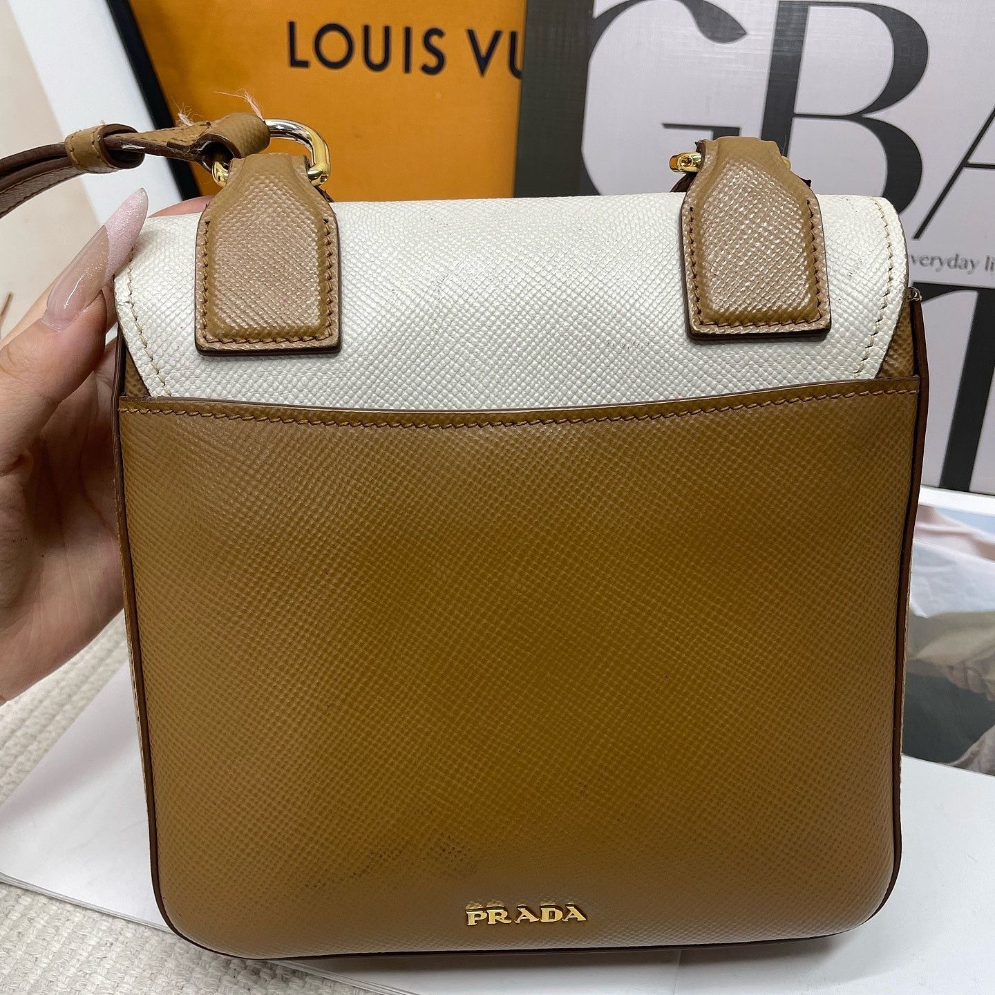 Prada Prada Two-Tone Saffiano Leather Shoulder Bag Size ONE SIZE - 11 Thumbnail