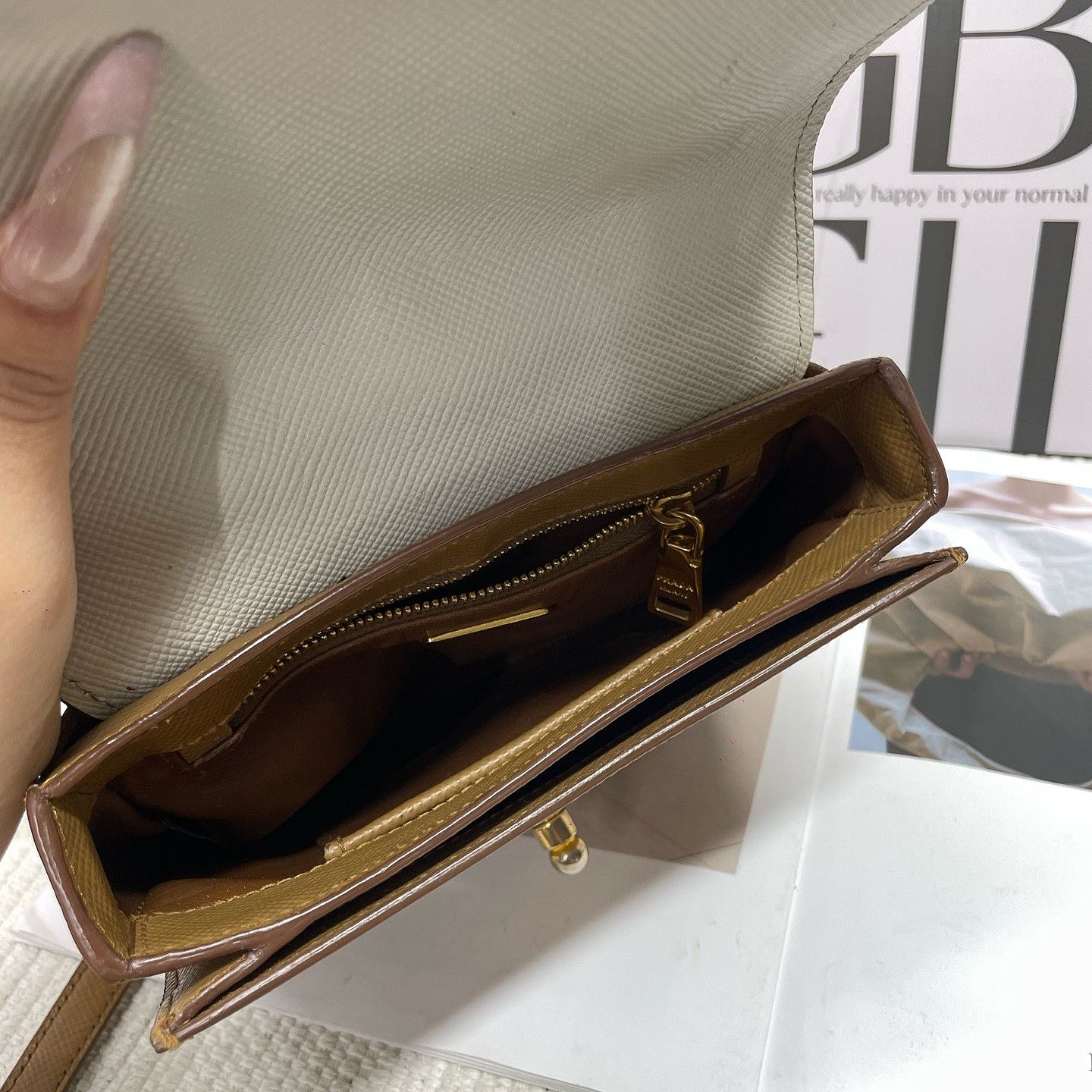 Prada Prada Two-Tone Saffiano Leather Shoulder Bag Size ONE SIZE - 8 Thumbnail