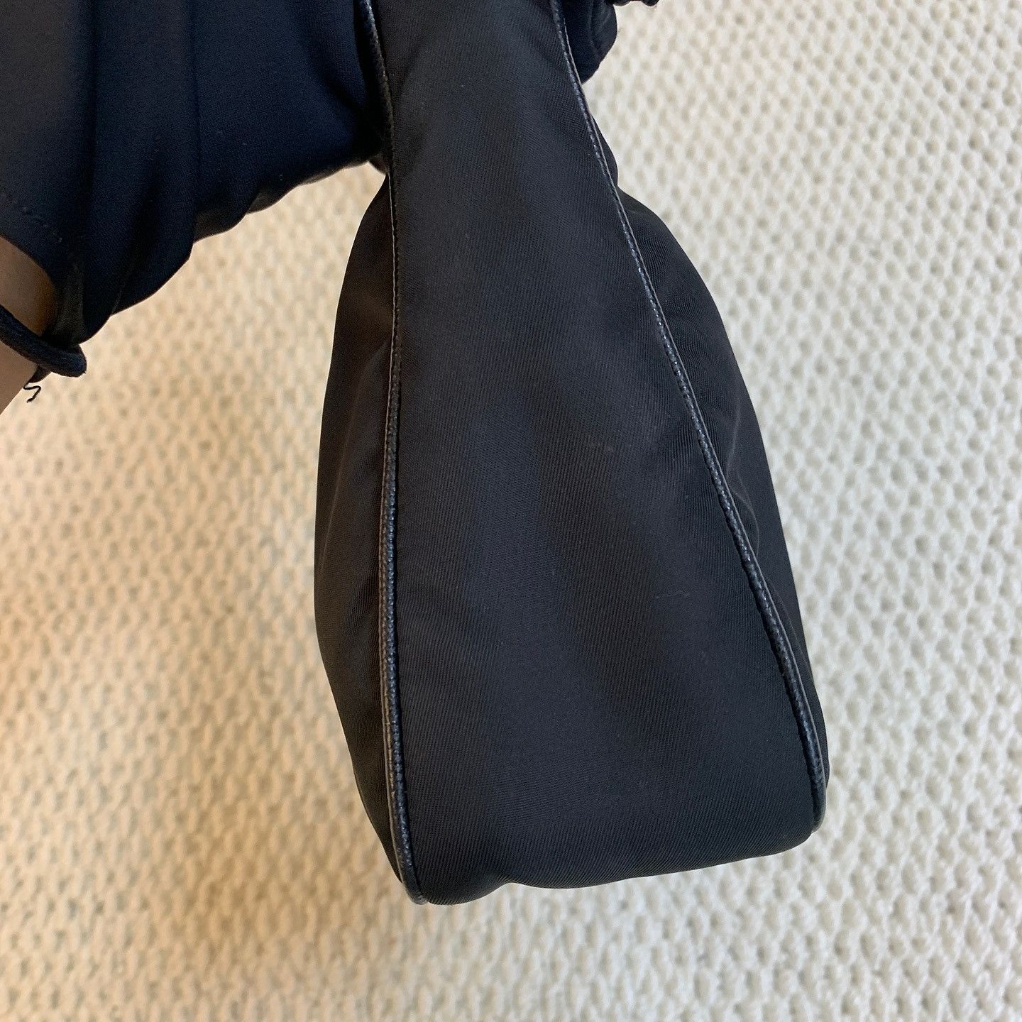 Prada Prada Re-Edition 2005 Re-Nylon Shoulder Bag Black Size ONE SIZE - 6 Thumbnail