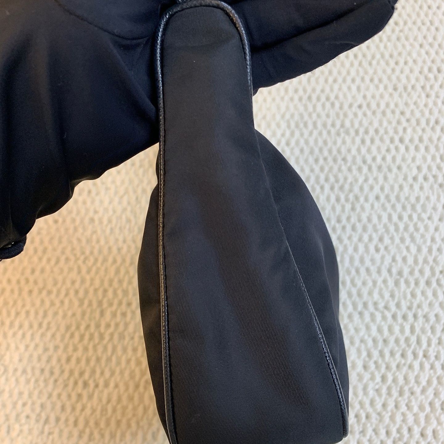 Prada Prada Re-Edition 2005 Re-Nylon Shoulder Bag Black Size ONE SIZE - 7 Thumbnail