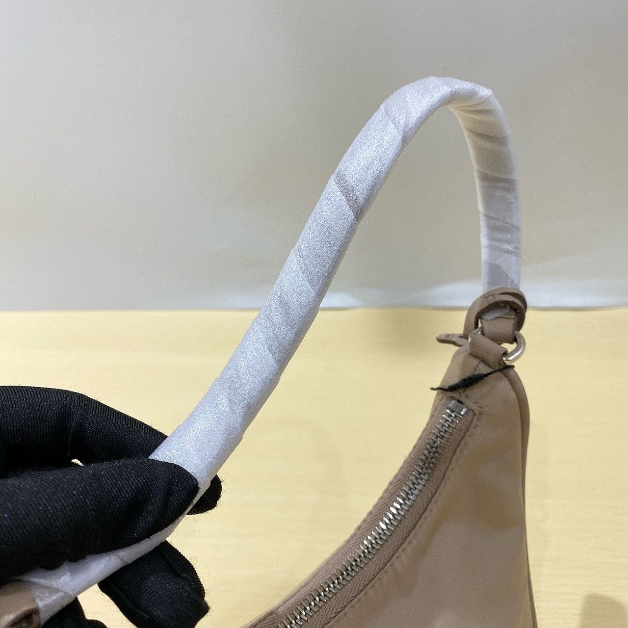 Prada Prada Re-Edition 2005 Nylon Shoulder Bag One Size Size ONE SIZE - 13 Thumbnail
